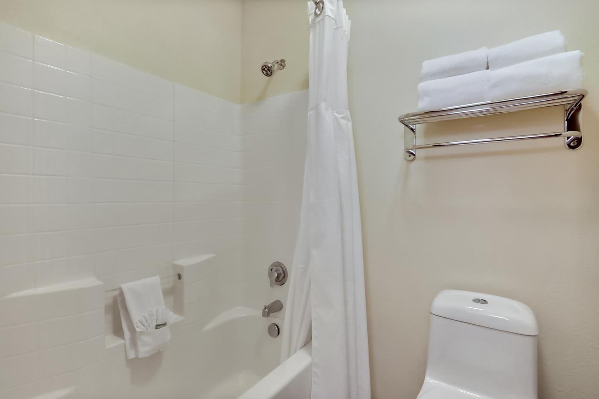 Best Western Liberty Inn DuPont JBLM gallery photo in DuPont, WA — image 73