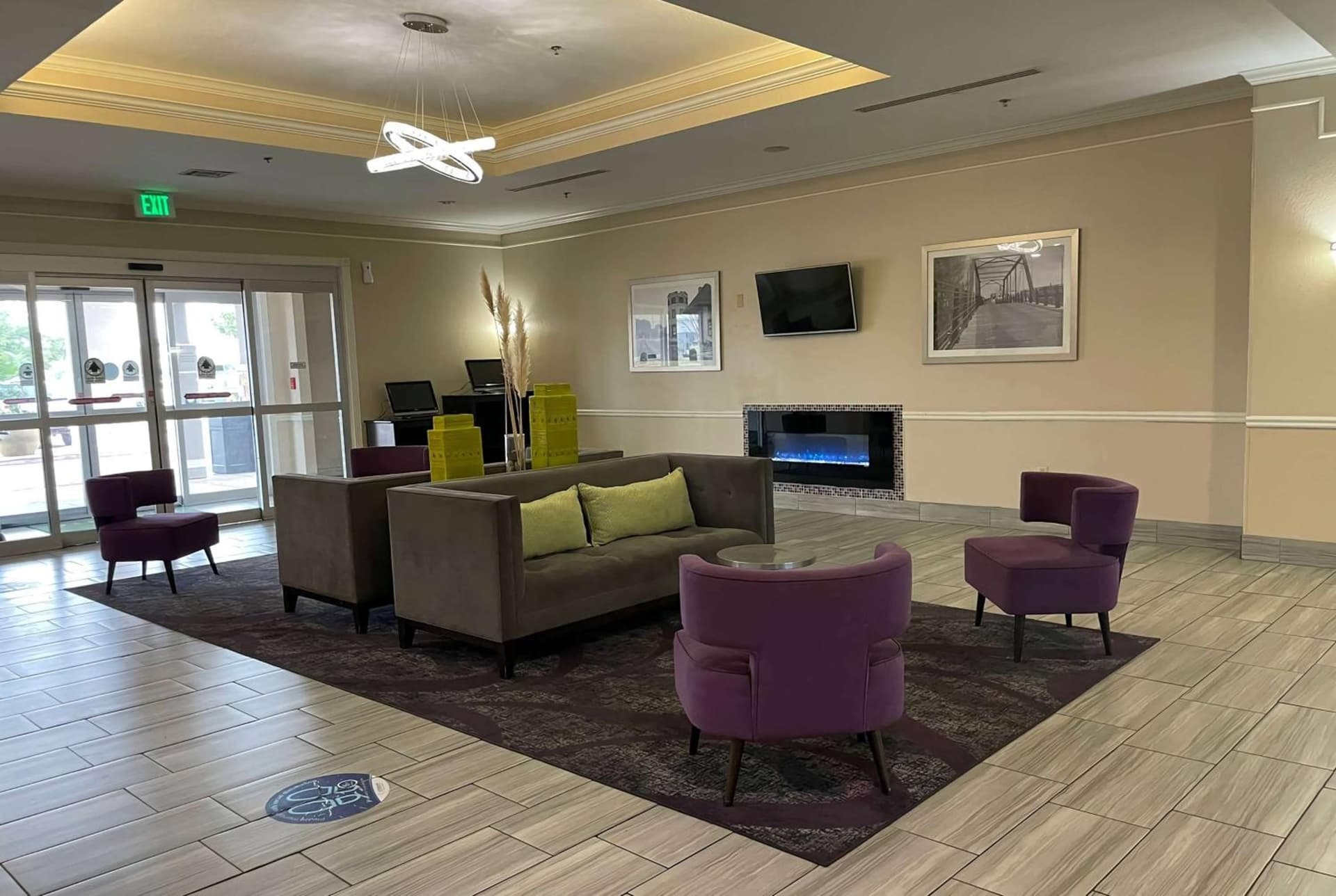 La Quinta by Wyndham Waxahachie gallery photo in Waxahachie, TX — image 11
