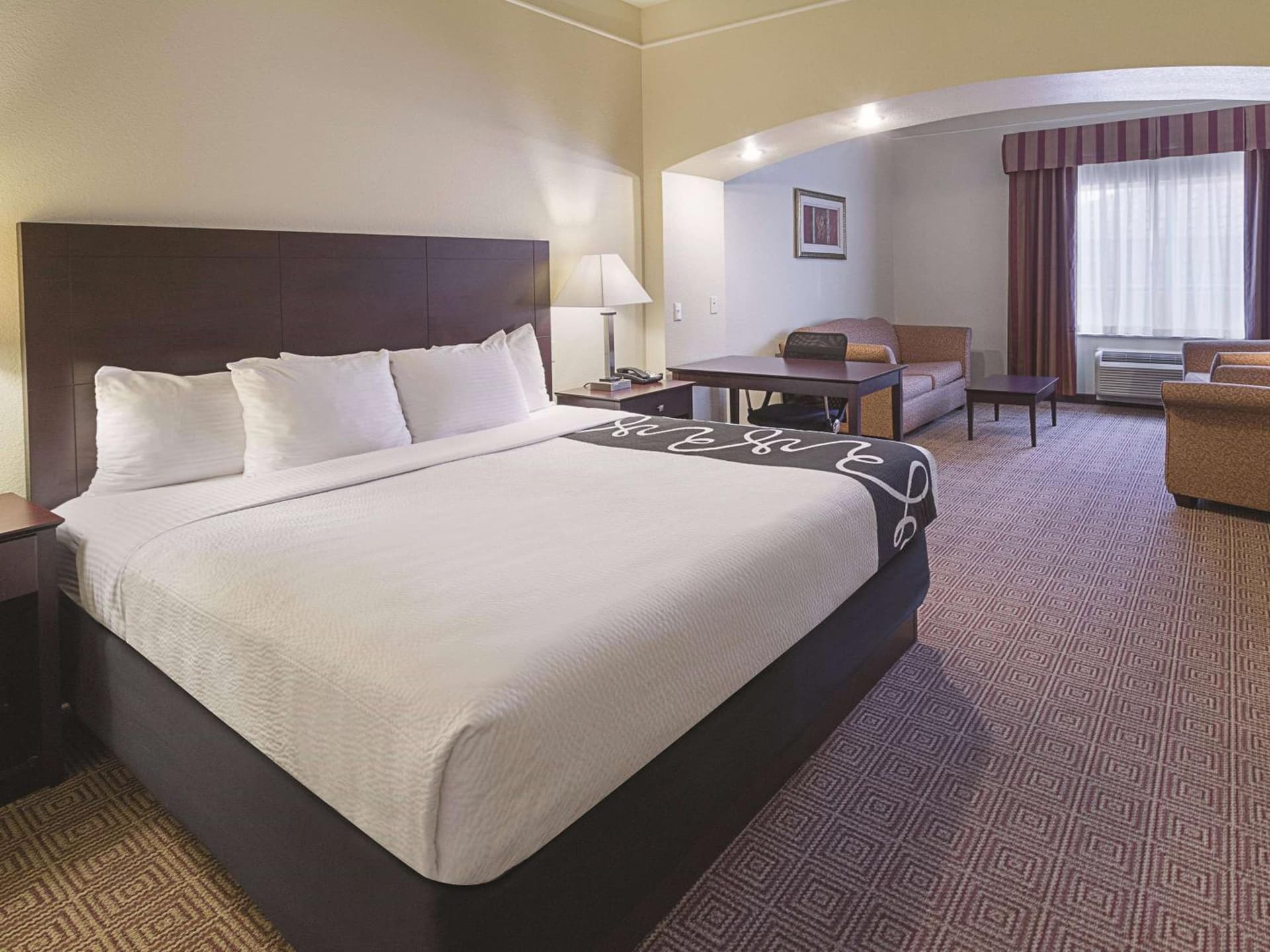 La Quinta by Wyndham Waxahachie gallery photo in Waxahachie, TX — image 16