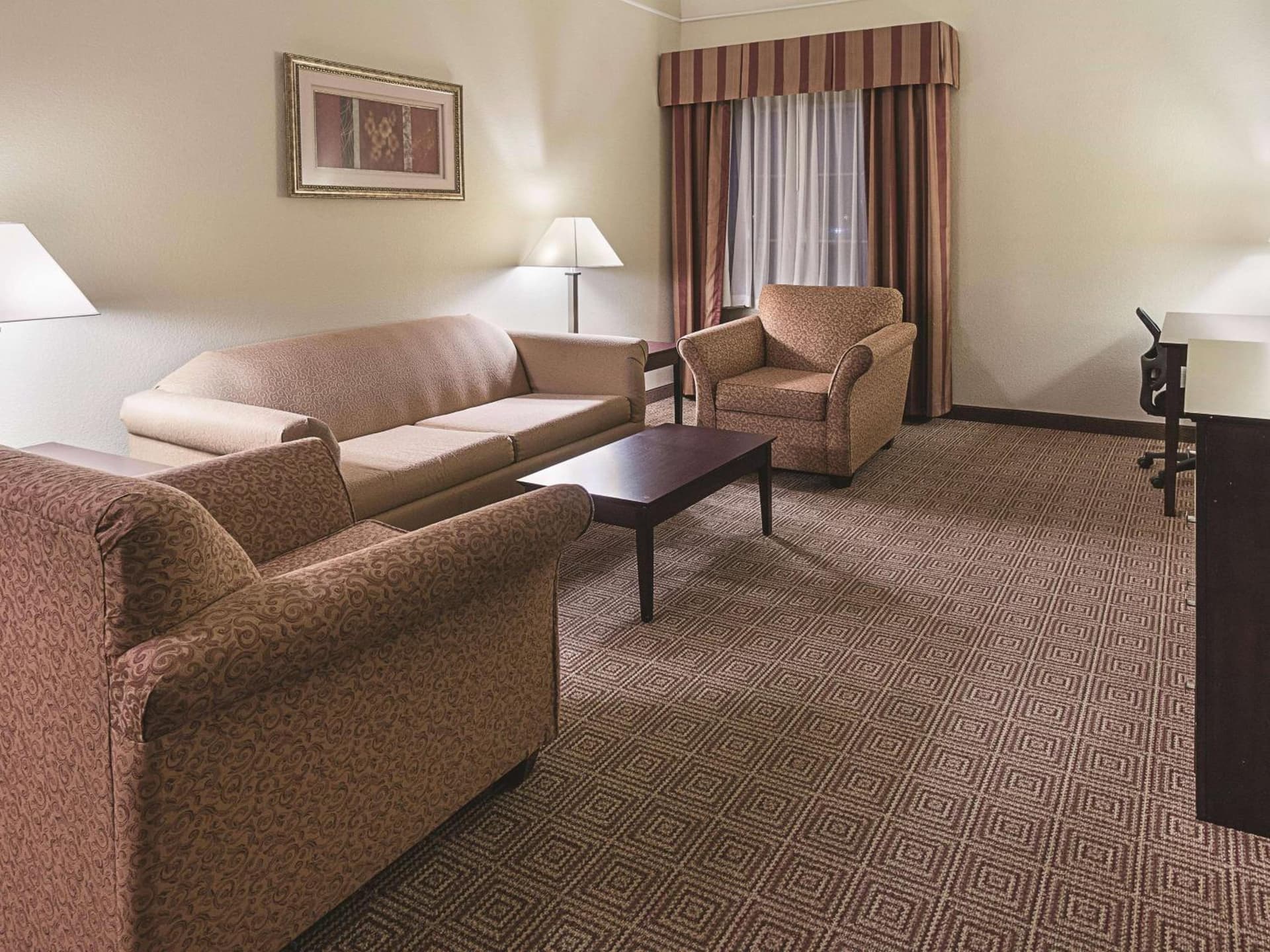 La Quinta by Wyndham Waxahachie gallery photo in Waxahachie, TX — image 14
