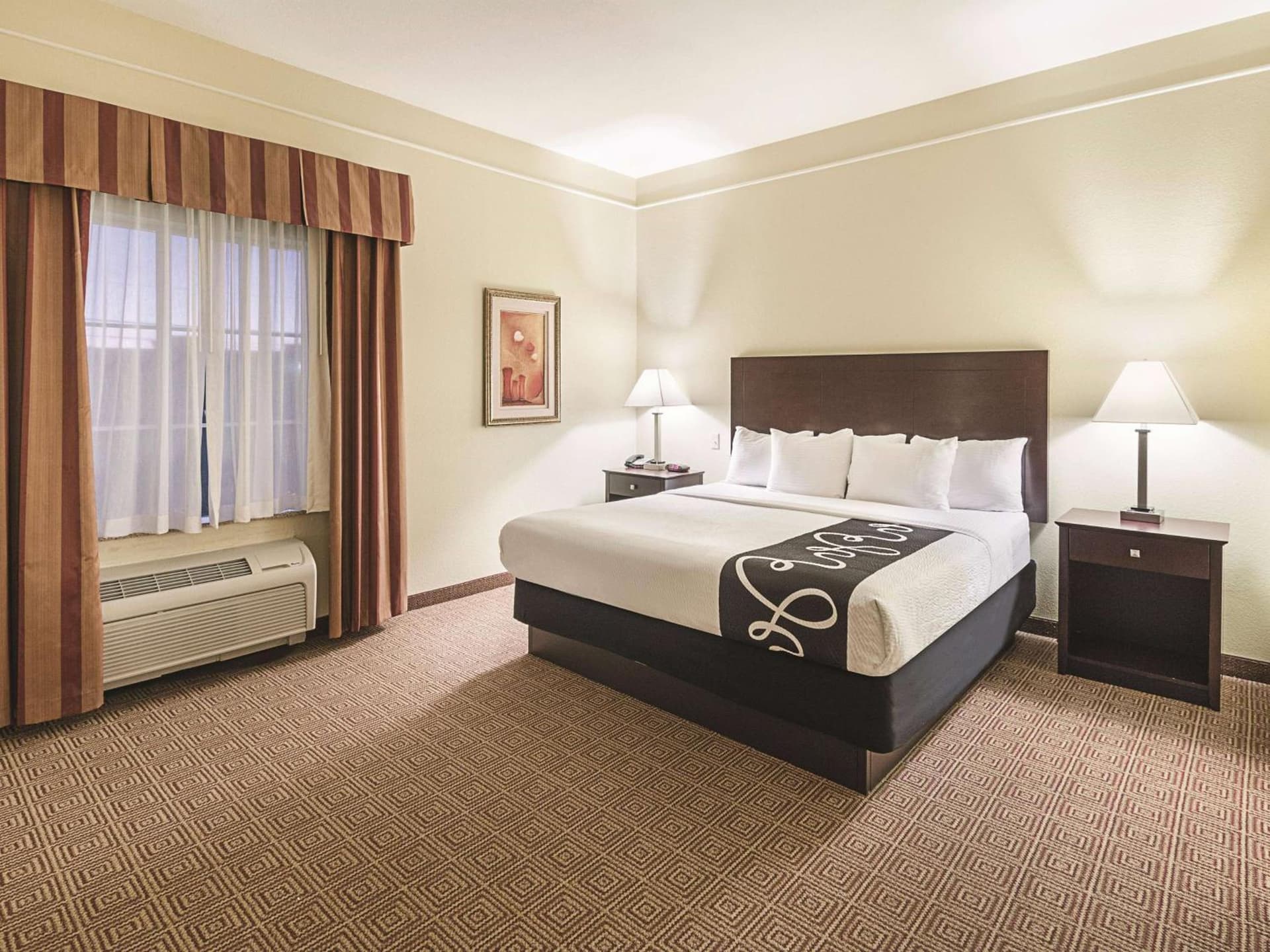 La Quinta by Wyndham Waxahachie gallery photo in Waxahachie, TX — image 4