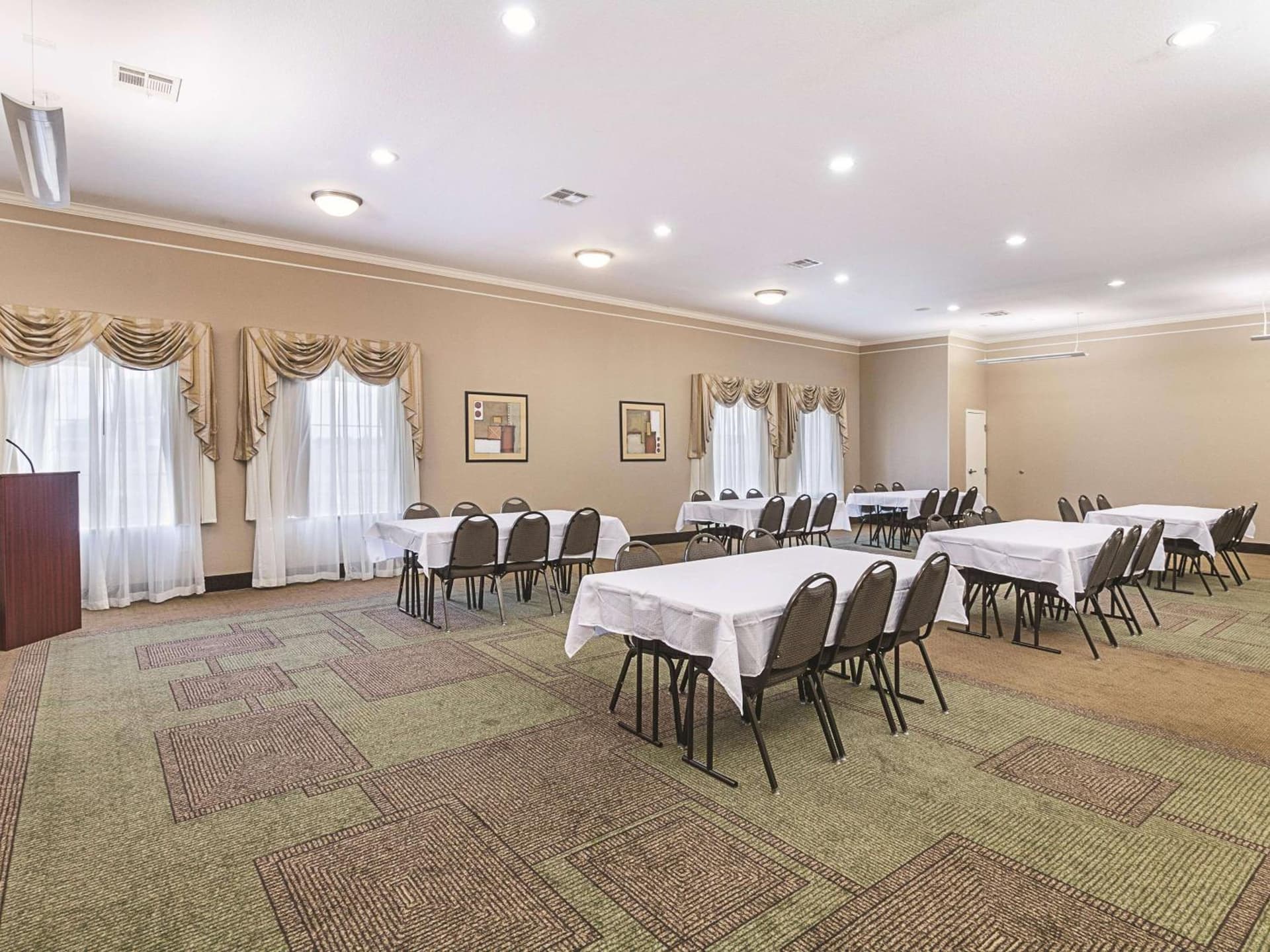 La Quinta by Wyndham Waxahachie gallery photo in Waxahachie, TX — image 20