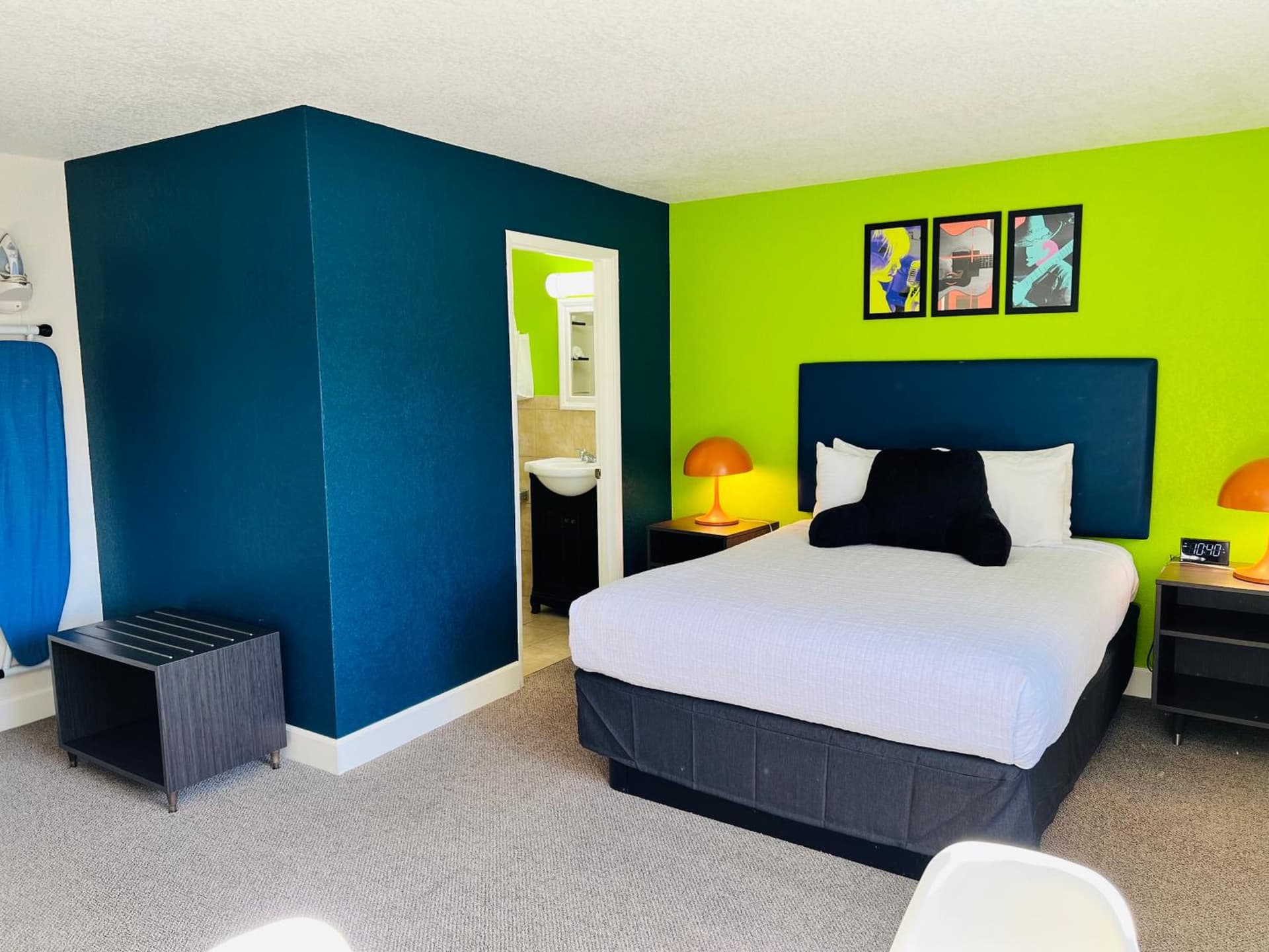Signature Inn Eugene gallery photo in Eugene, OR — image 7