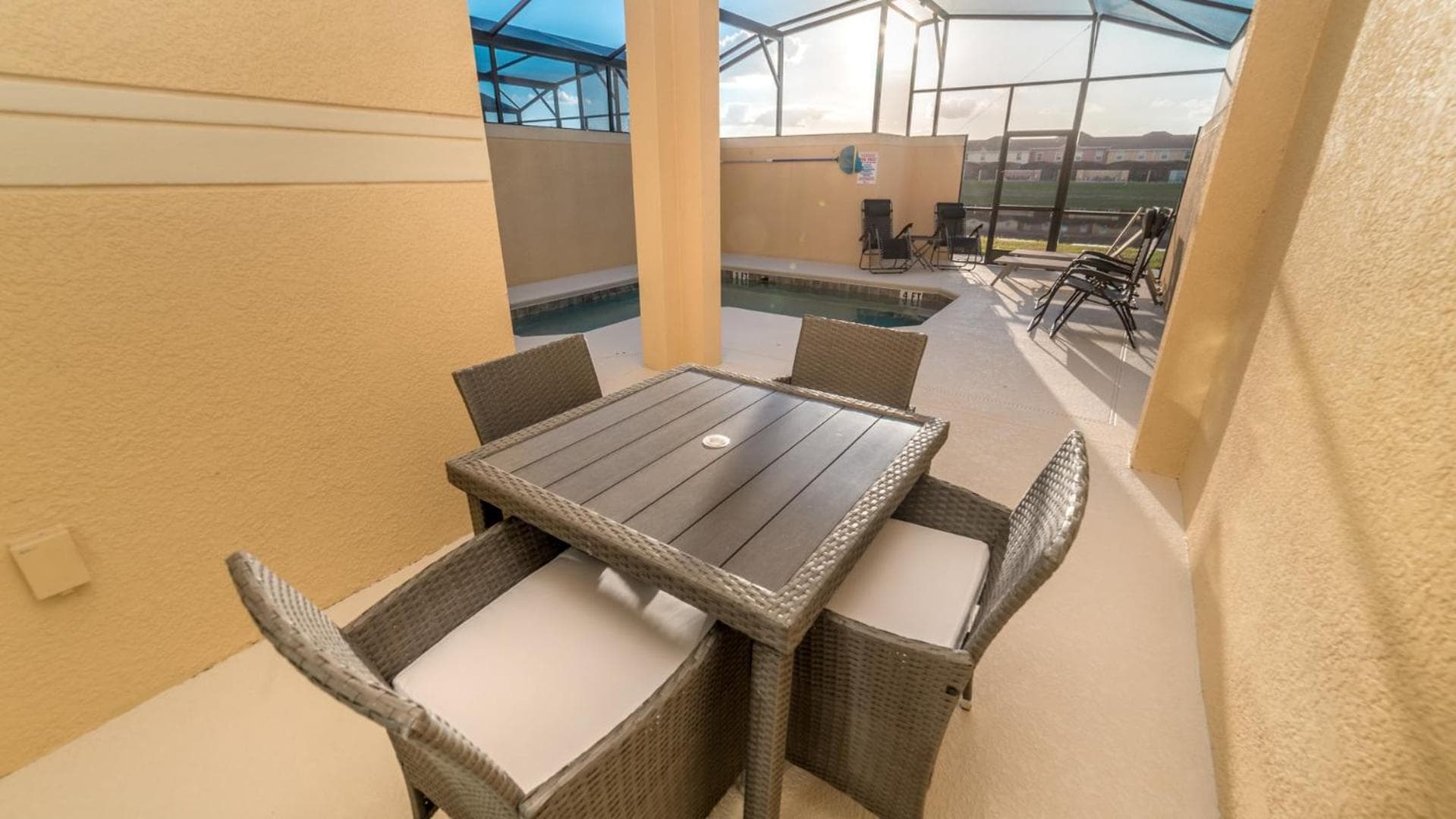 Paradise Palms Resort - 4 Bed 3 Baths TOWNHOME property views in Kissimmee, FL — gallery photo 3