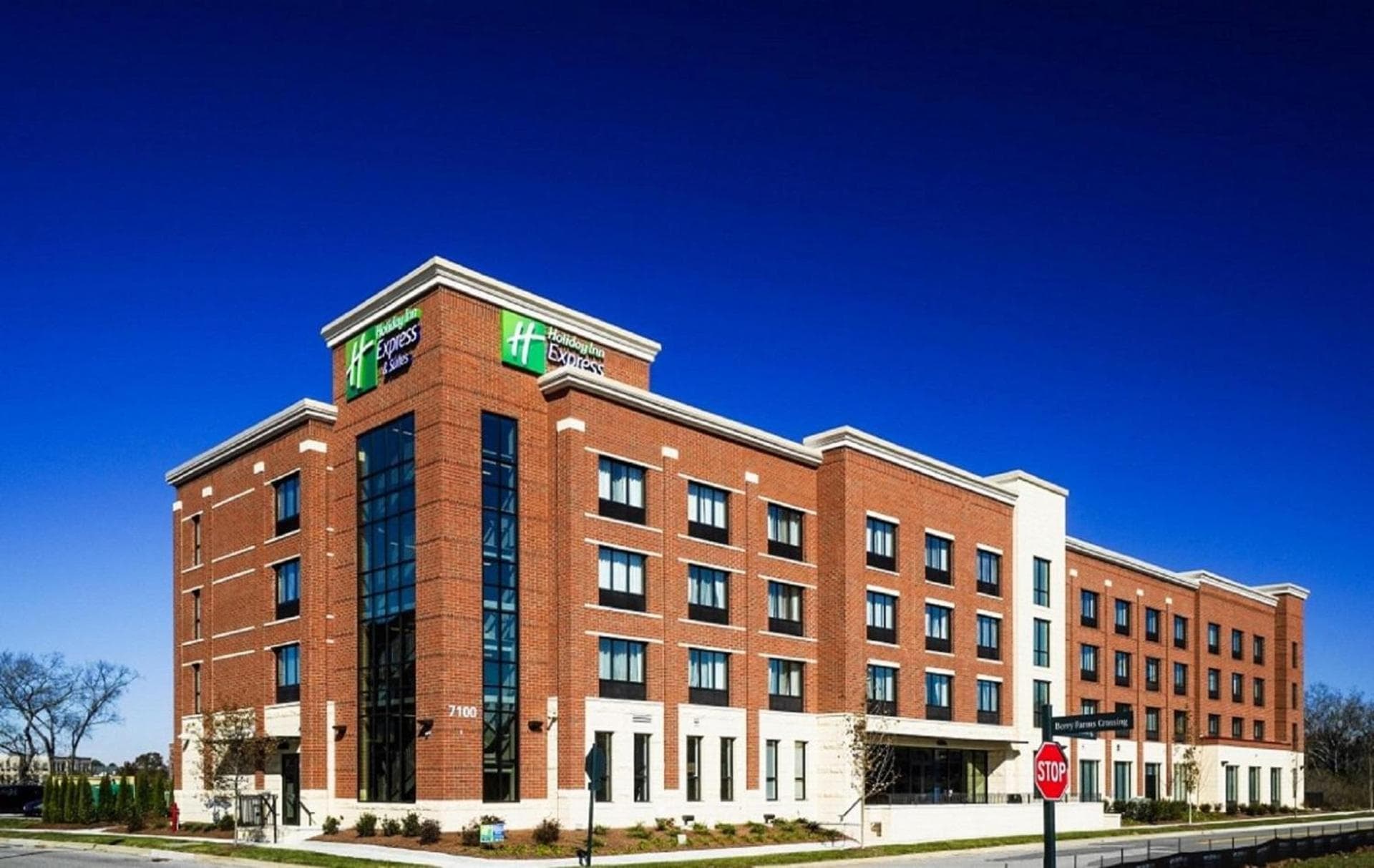 Holiday Inn Express & Suites Franklin - Berry Farms by IHG gallery photo in Franklin, TN — image 7
