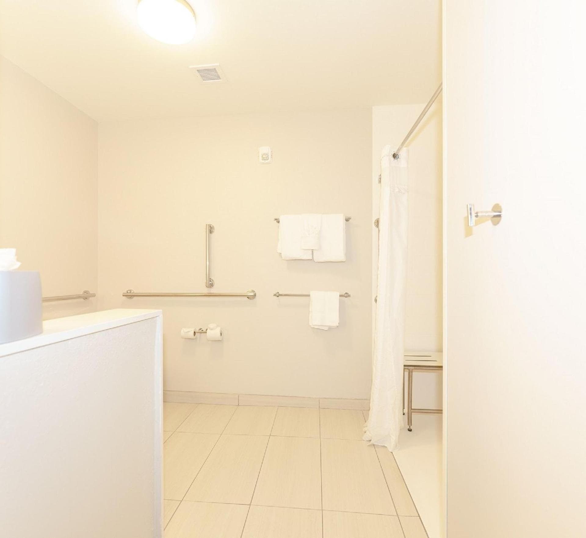 Holiday Inn Express & Suites Franklin - Berry Farms by IHG gallery photo in Franklin, TN — image 5