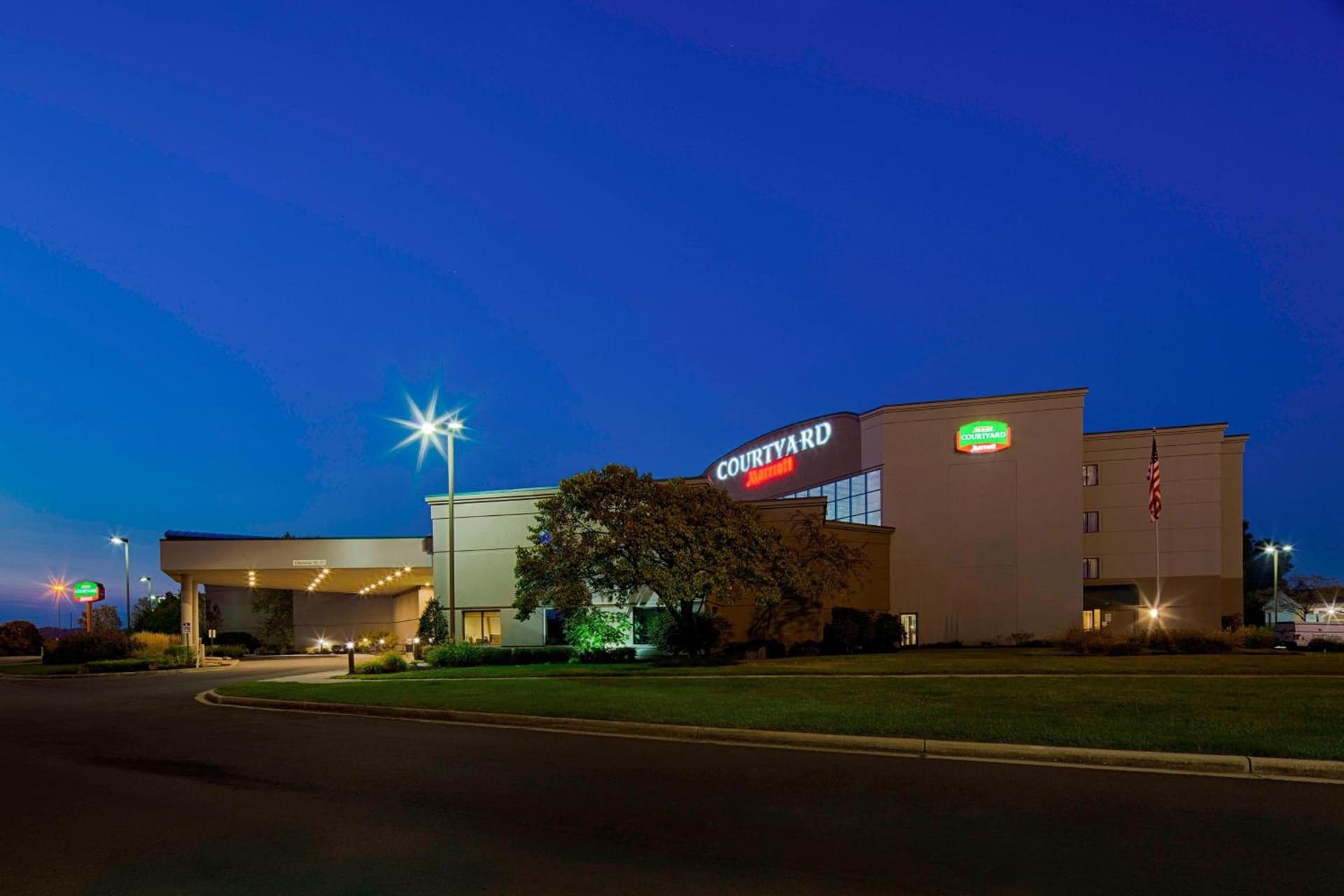 Courtyard by Marriott Columbus West/Hilliard interior in Columbus, OH — gallery photo 2