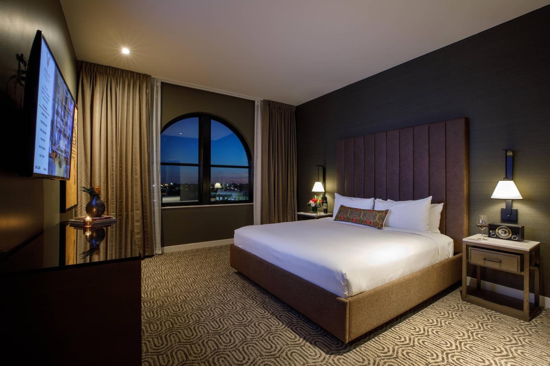 Hotel Vin, Grapevine, Autograph Collection interior in Grapevine, TX — gallery photo 2