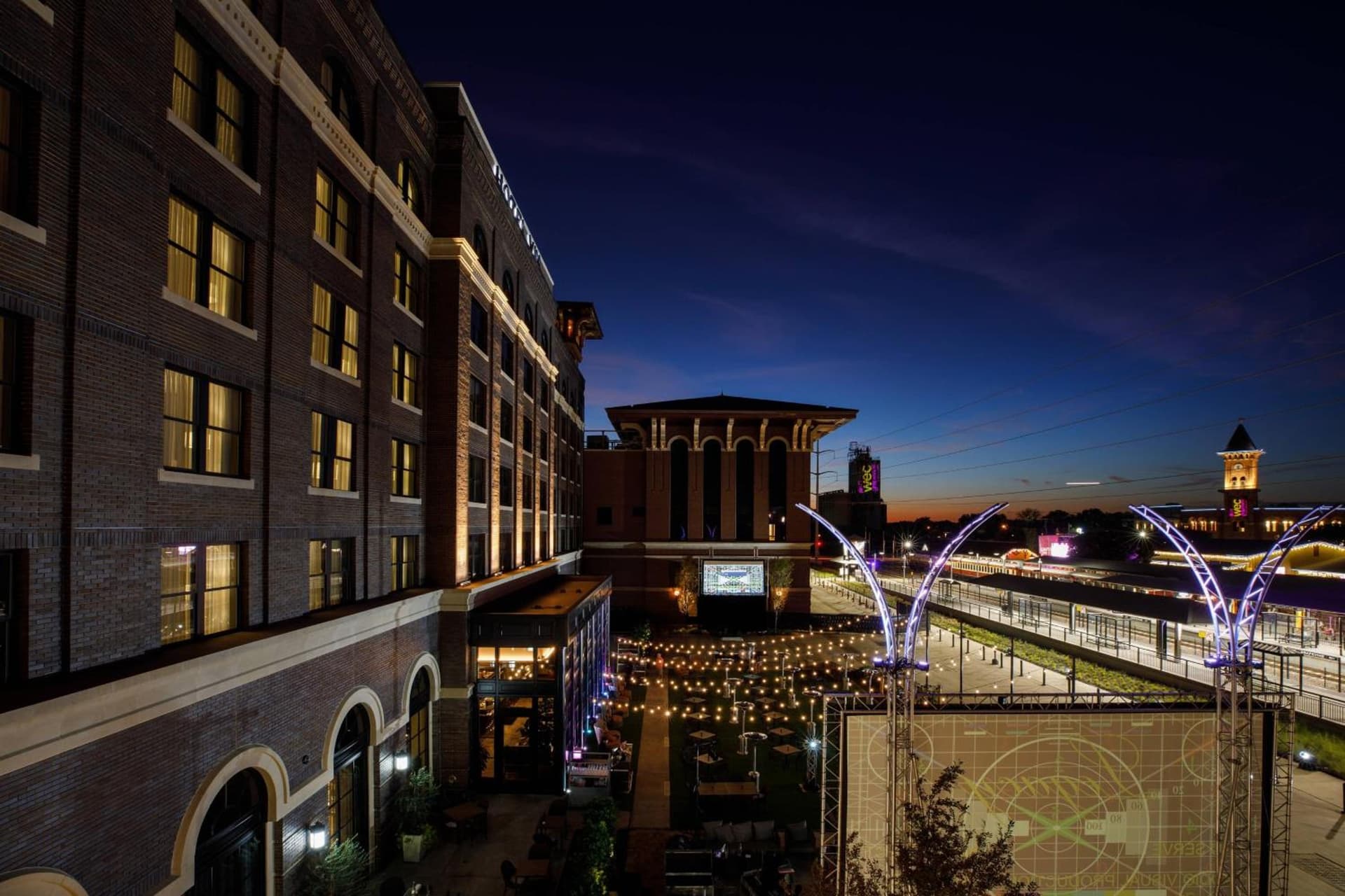 Hotel Vin, Grapevine, Autograph Collection interior in Grapevine, TX — gallery photo 2