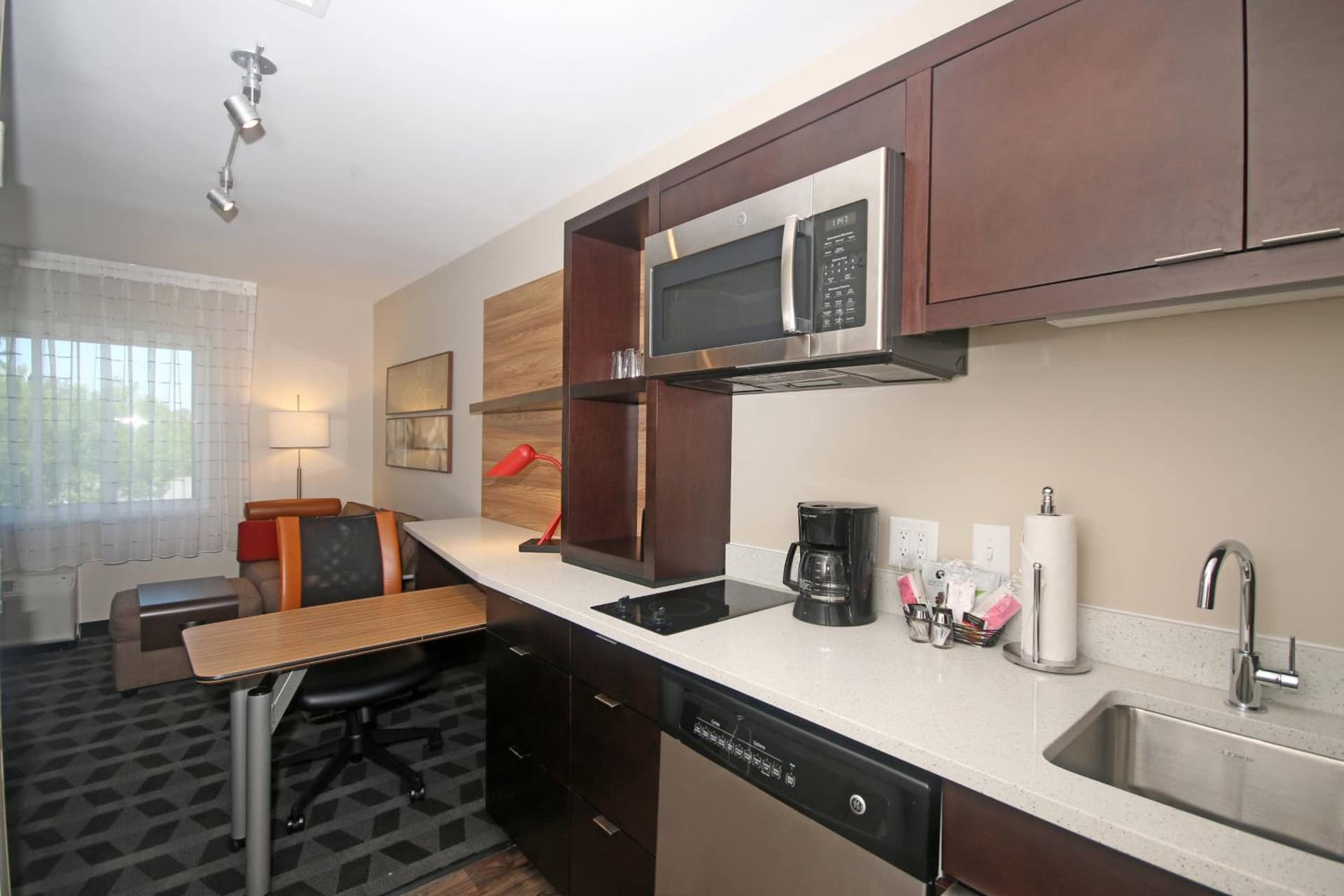 TownePlace Suites by Marriott Charleston-North Charleston property views in Charleston, SC — gallery photo 3