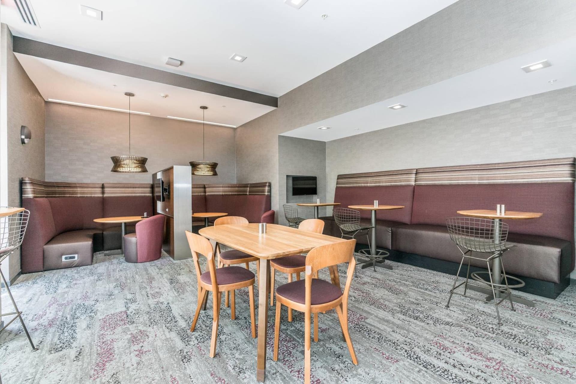 Courtyard by Marriott West Springfield gallery photo in West Springfield — image 7