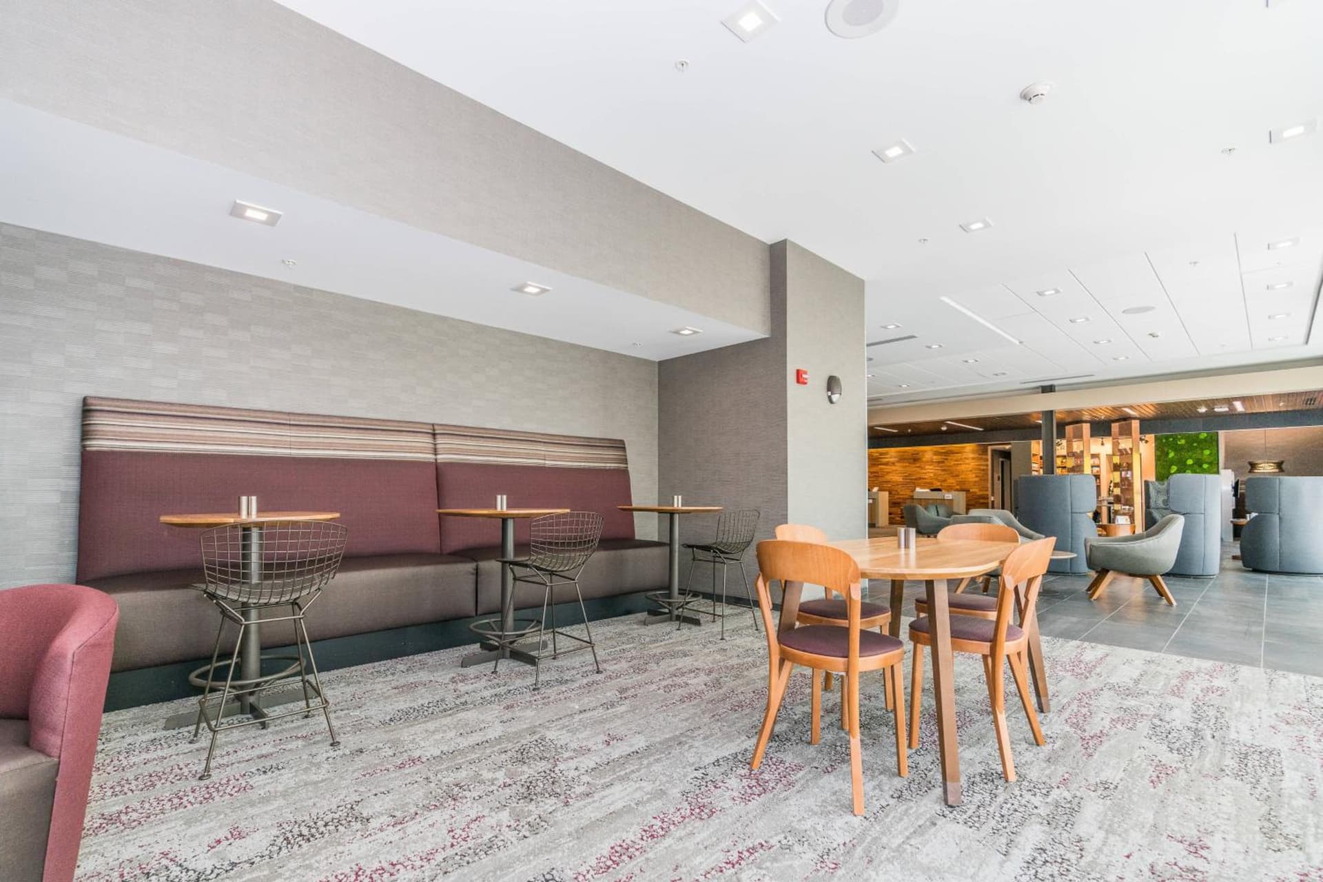 Courtyard by Marriott West Springfield gallery photo in West Springfield — image 26