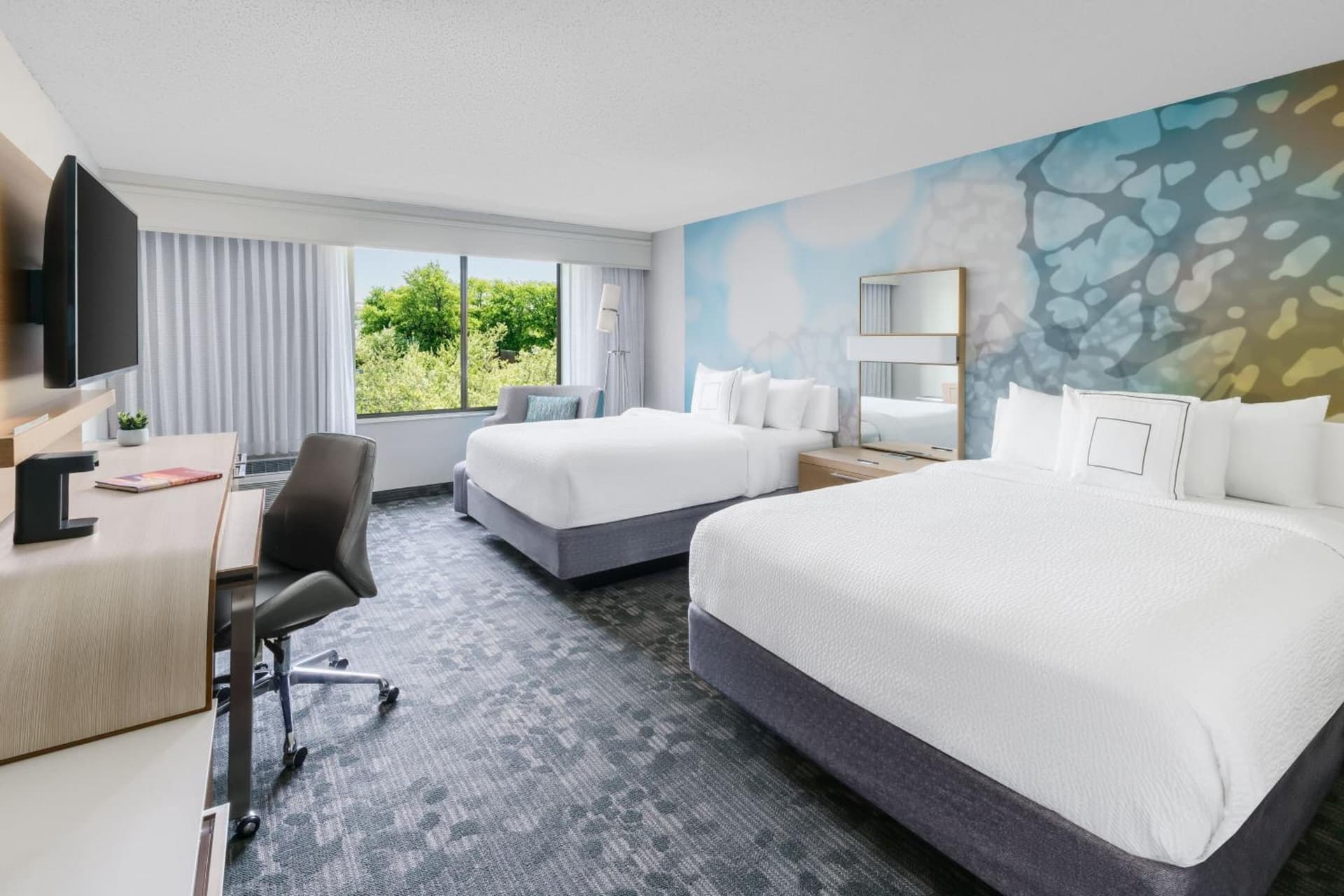 Courtyard by Marriott Dallas Lewisville interior in Lewisville, TX — gallery photo 2