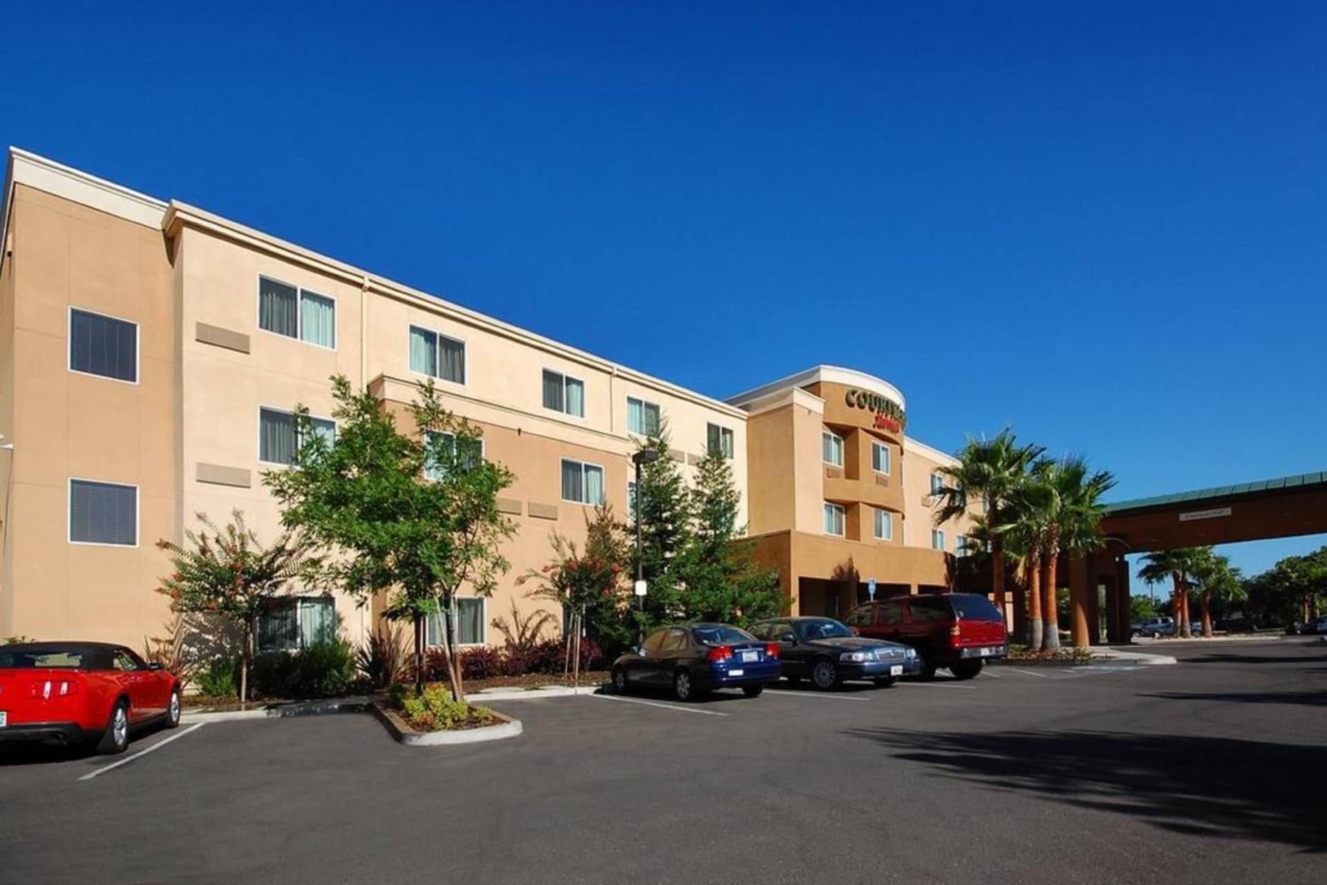 Courtyard by Marriott Merced exterior or lobby in Merced, CA — main listing photo