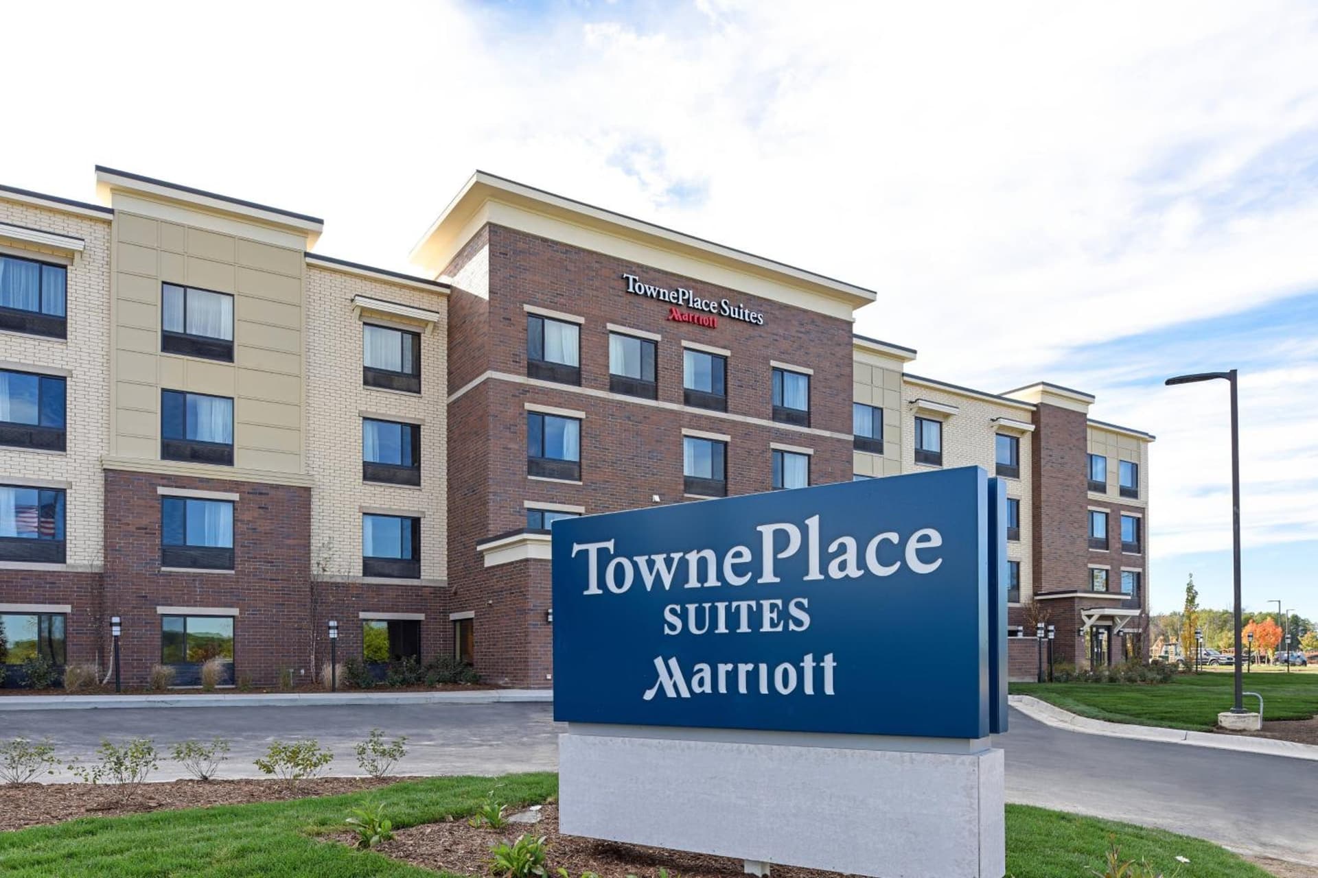 TownePlace Suites by Marriott Detroit Commerce featured exterior or lobby in Walled Lake, MI — similar hotel