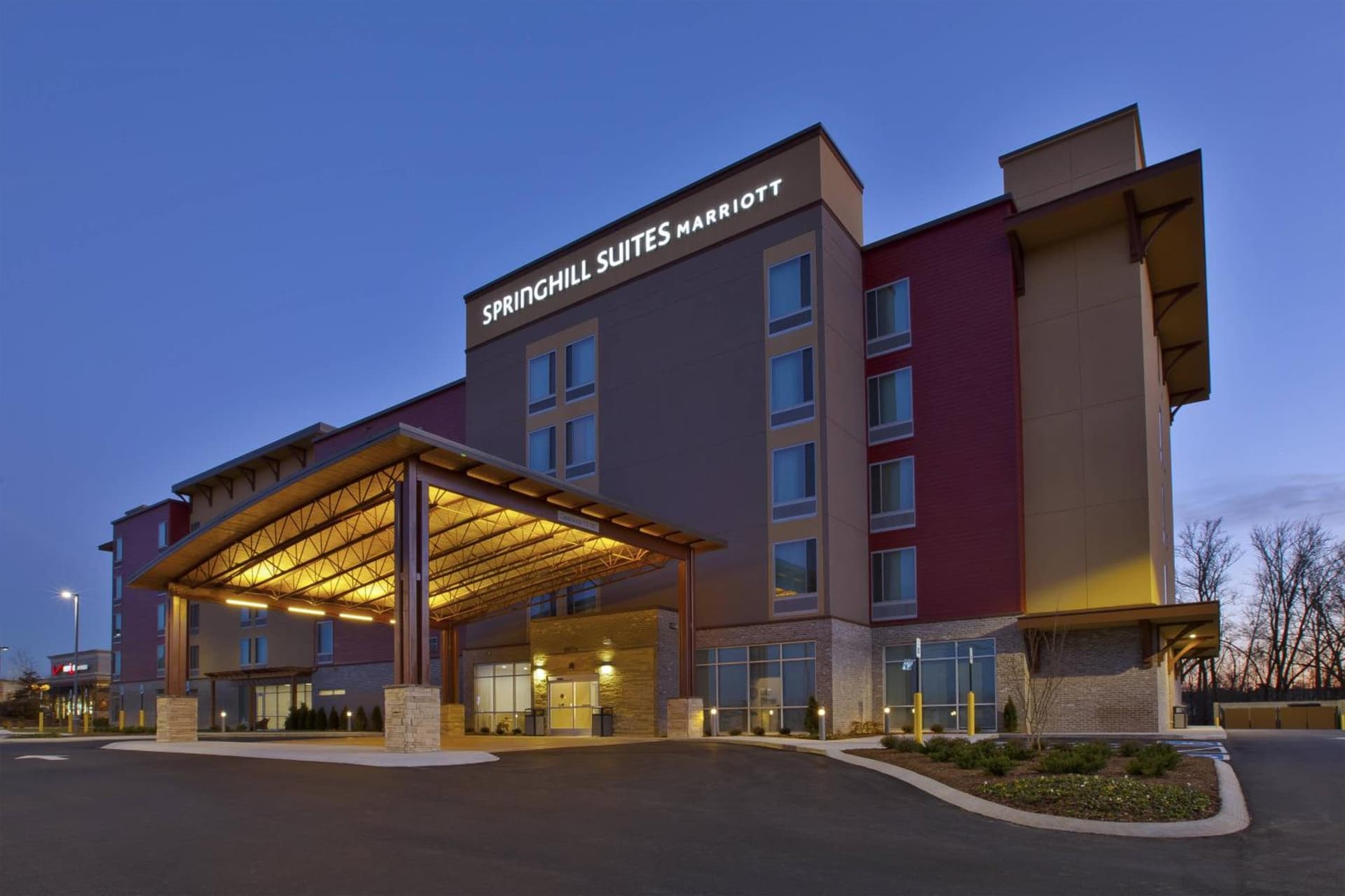 SpringHill Suites by Marriott Chattanooga North/Ooltewah interior in Ooltewah, TN — gallery photo 2
