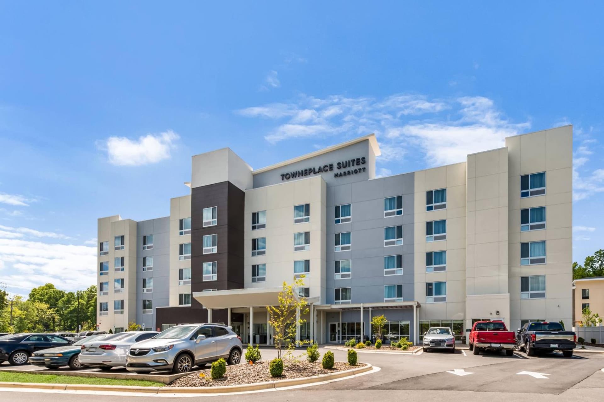 TownePlace Suites by Marriott Greensboro Coliseum Area interior in Greensboro, NC — gallery photo 2