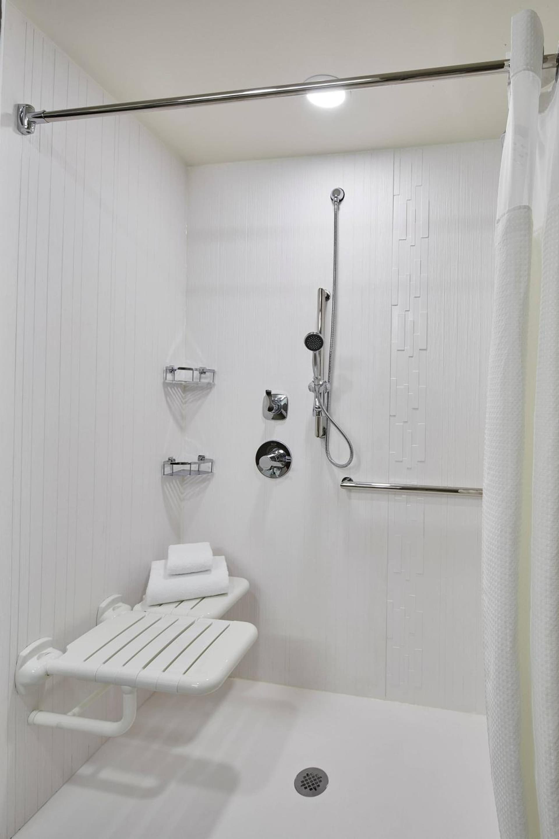 Courtyard by Marriott Albany Airport gallery photo in Albany, NY — image 34