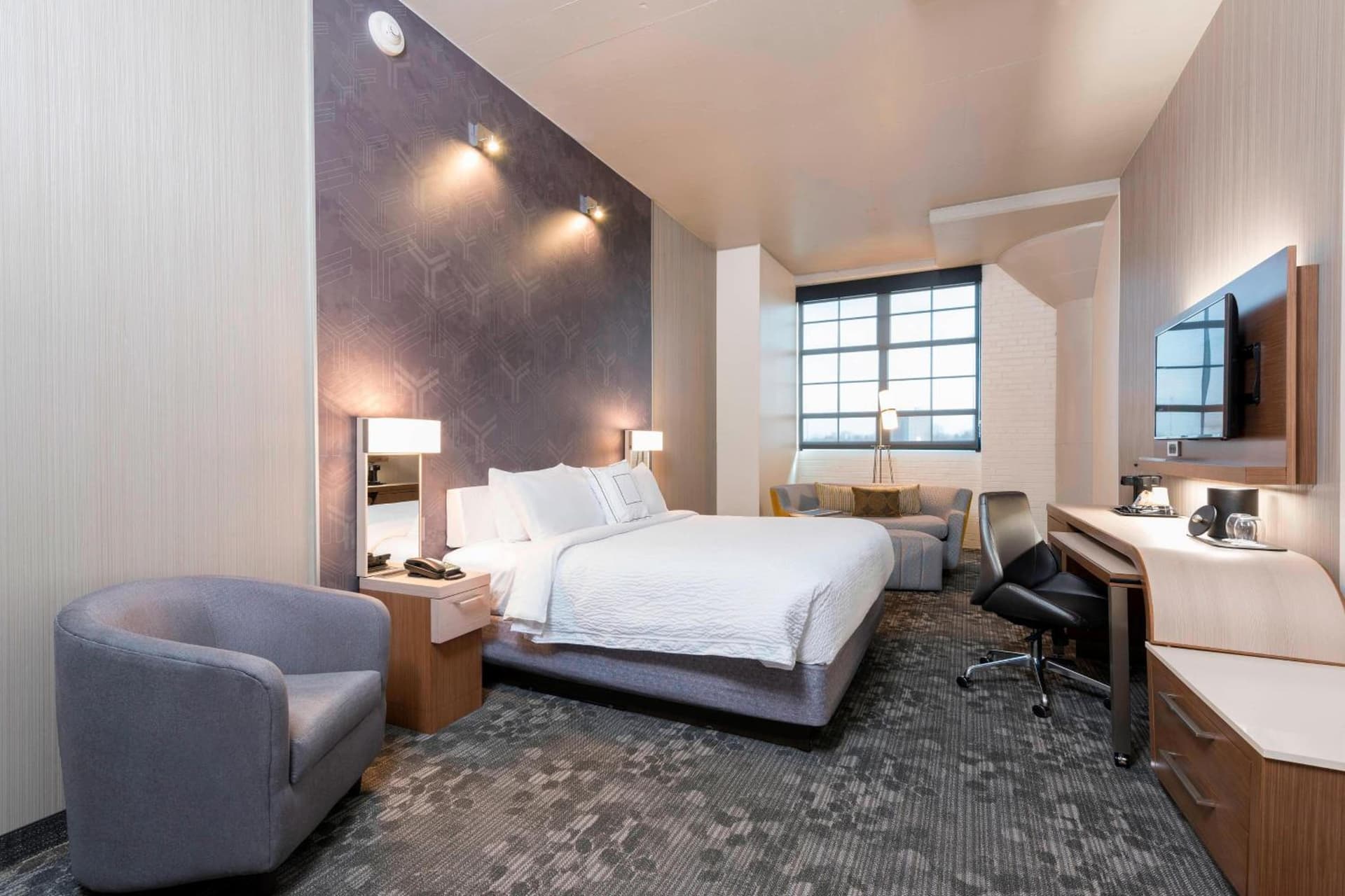 Courtyard by Marriott Waterloo Cedar Falls property views in Waterloo, IA — gallery photo 3