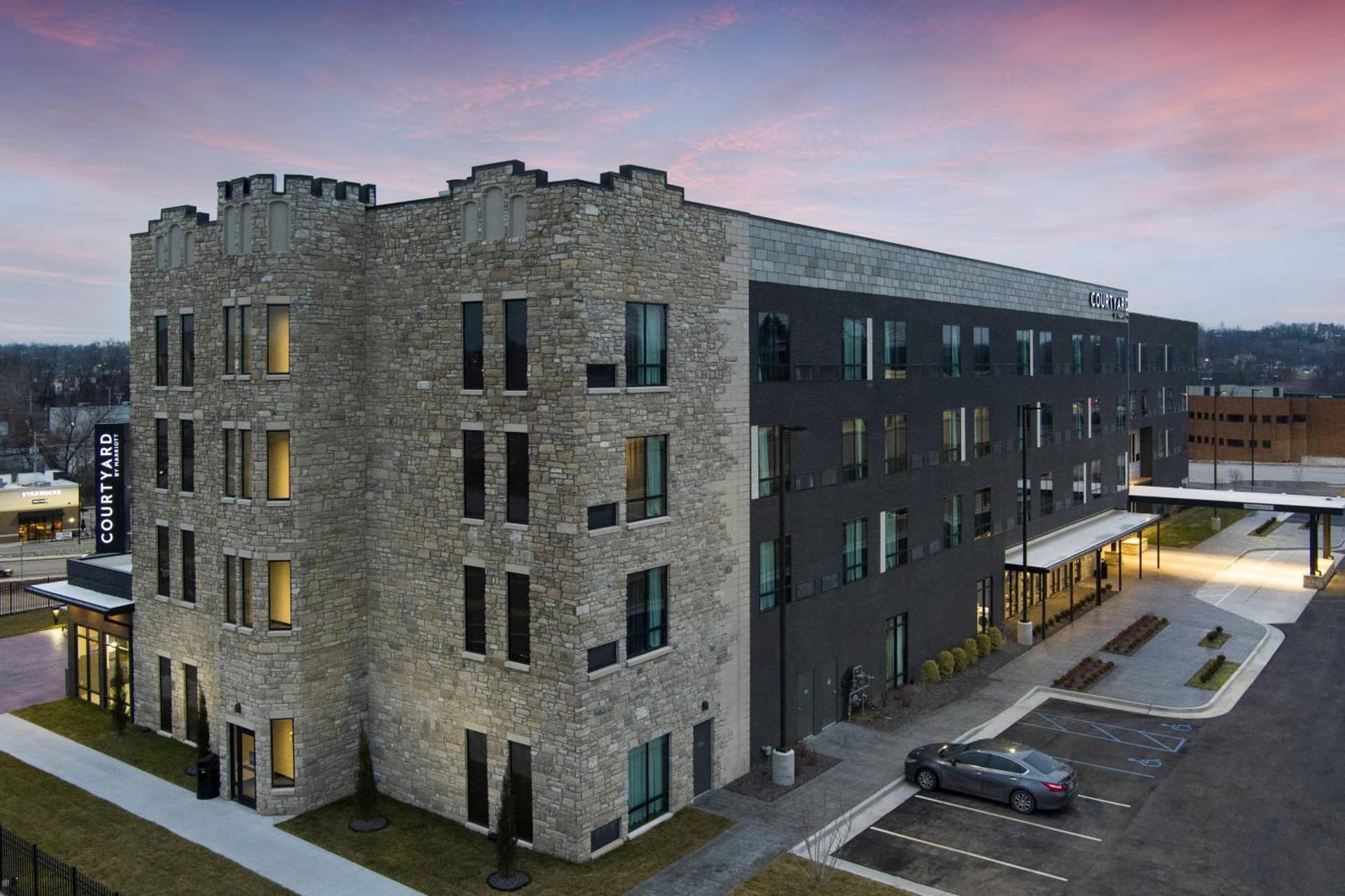 Courtyard by Marriott Jefferson City property views in Jefferson City, MO — gallery photo 3