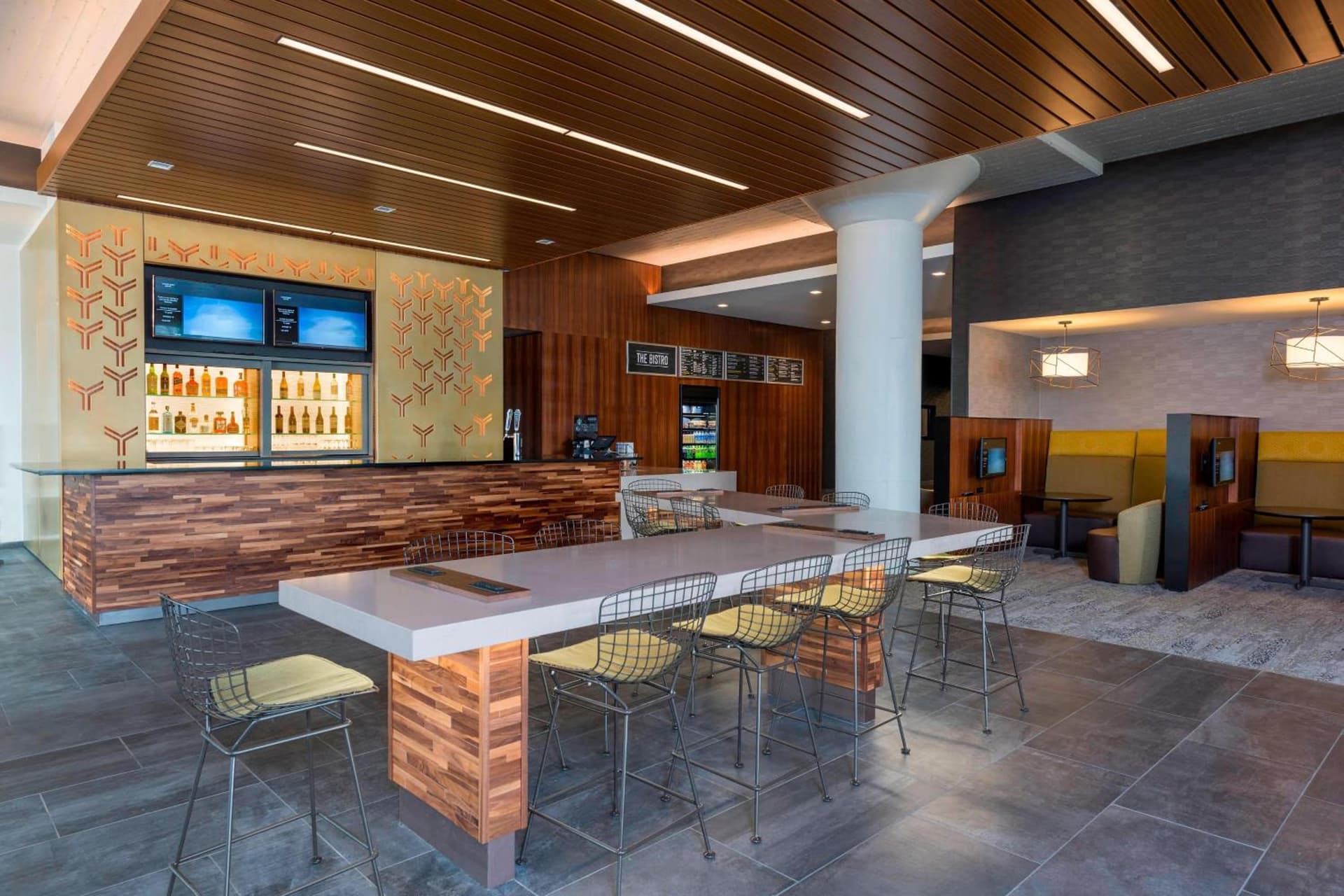 Courtyard by Marriott Waterloo Cedar Falls gallery photo in Waterloo, IA — image 36