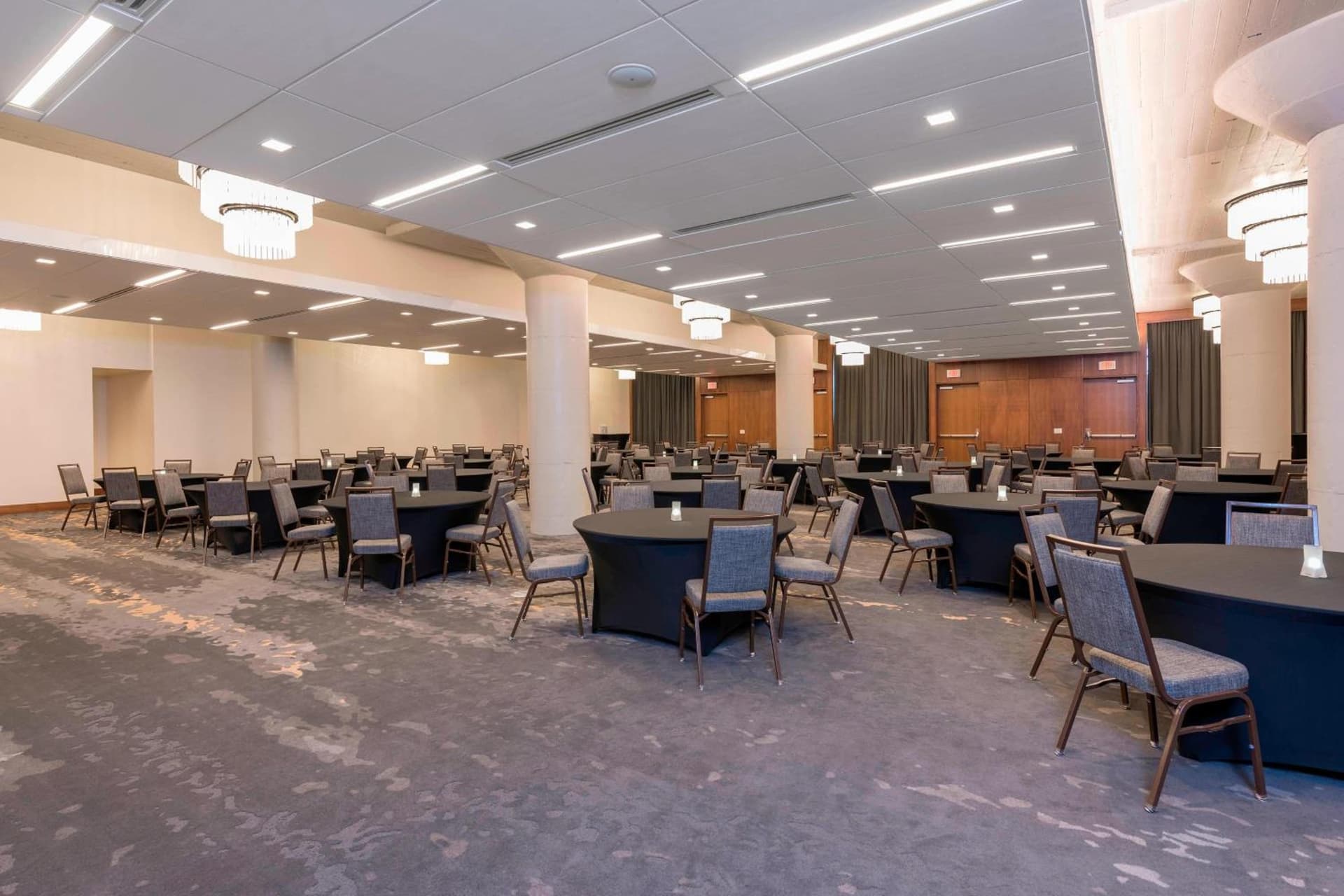 Courtyard by Marriott Waterloo Cedar Falls gallery photo in Waterloo, IA — image 28