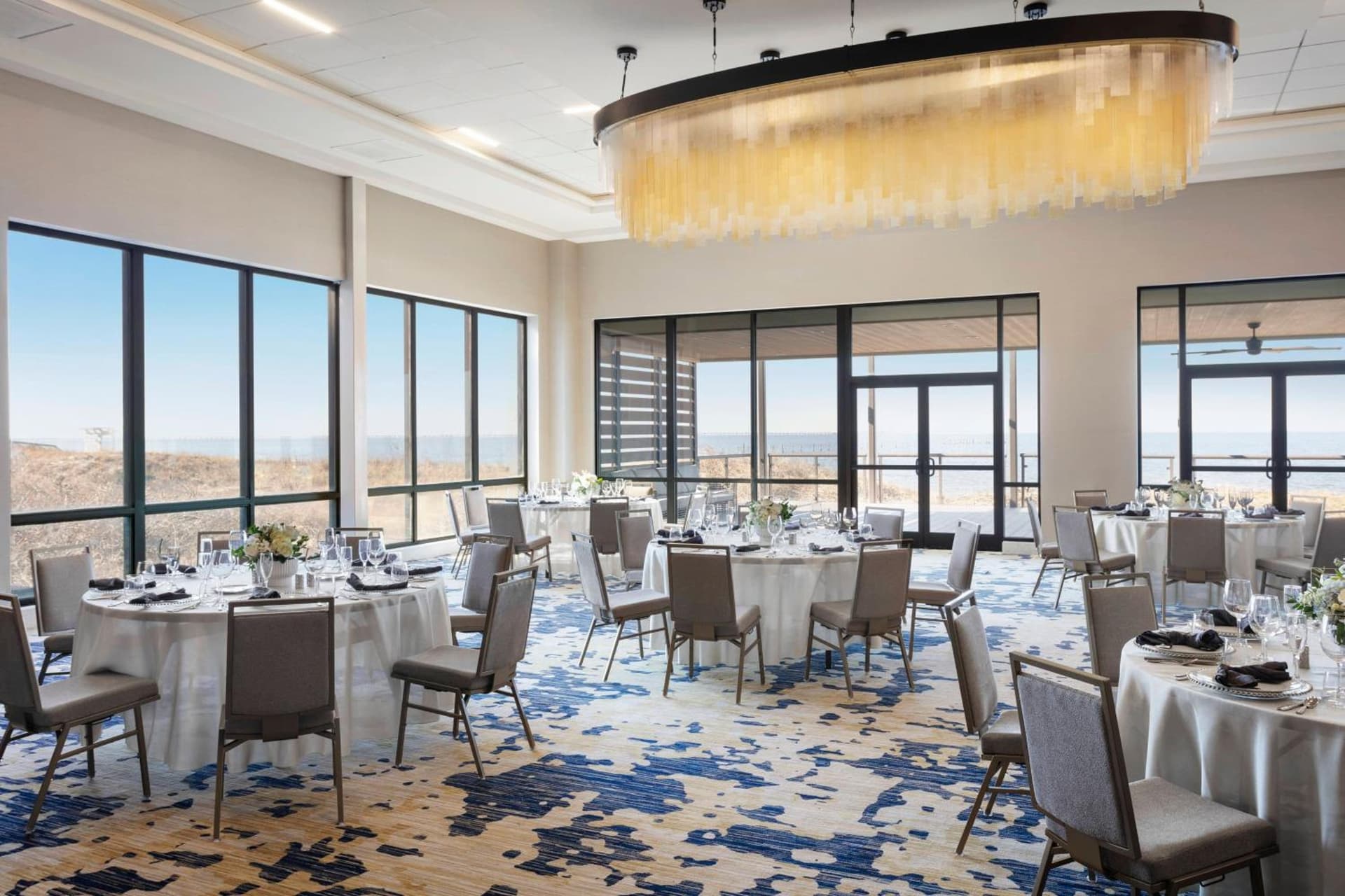 Delta Hotels by Marriott™ Virginia Beach Waterfront Suites gallery photo in Virginia Beach, VA — image 23