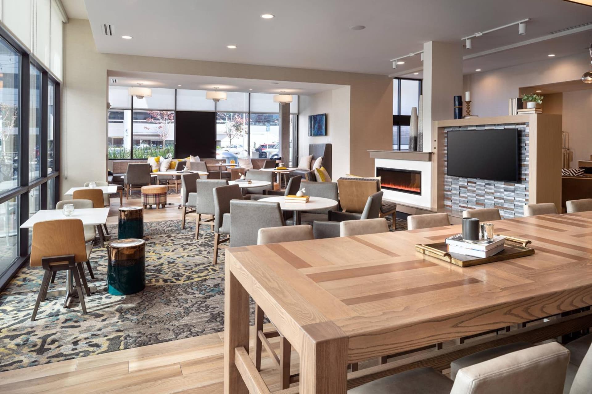 Residence Inn Walnut Creek interior in Walnut Creek, CA — gallery photo 2