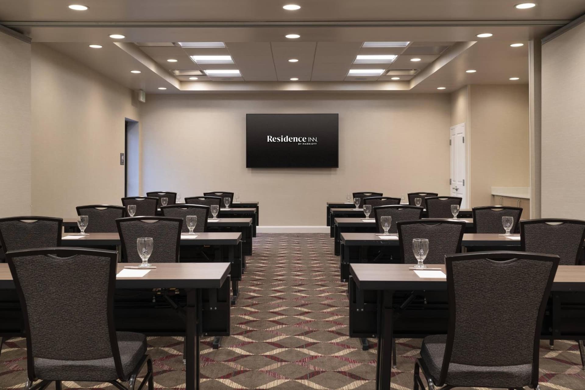 Residence Inn Walnut Creek property views in Walnut Creek, CA — gallery photo 3