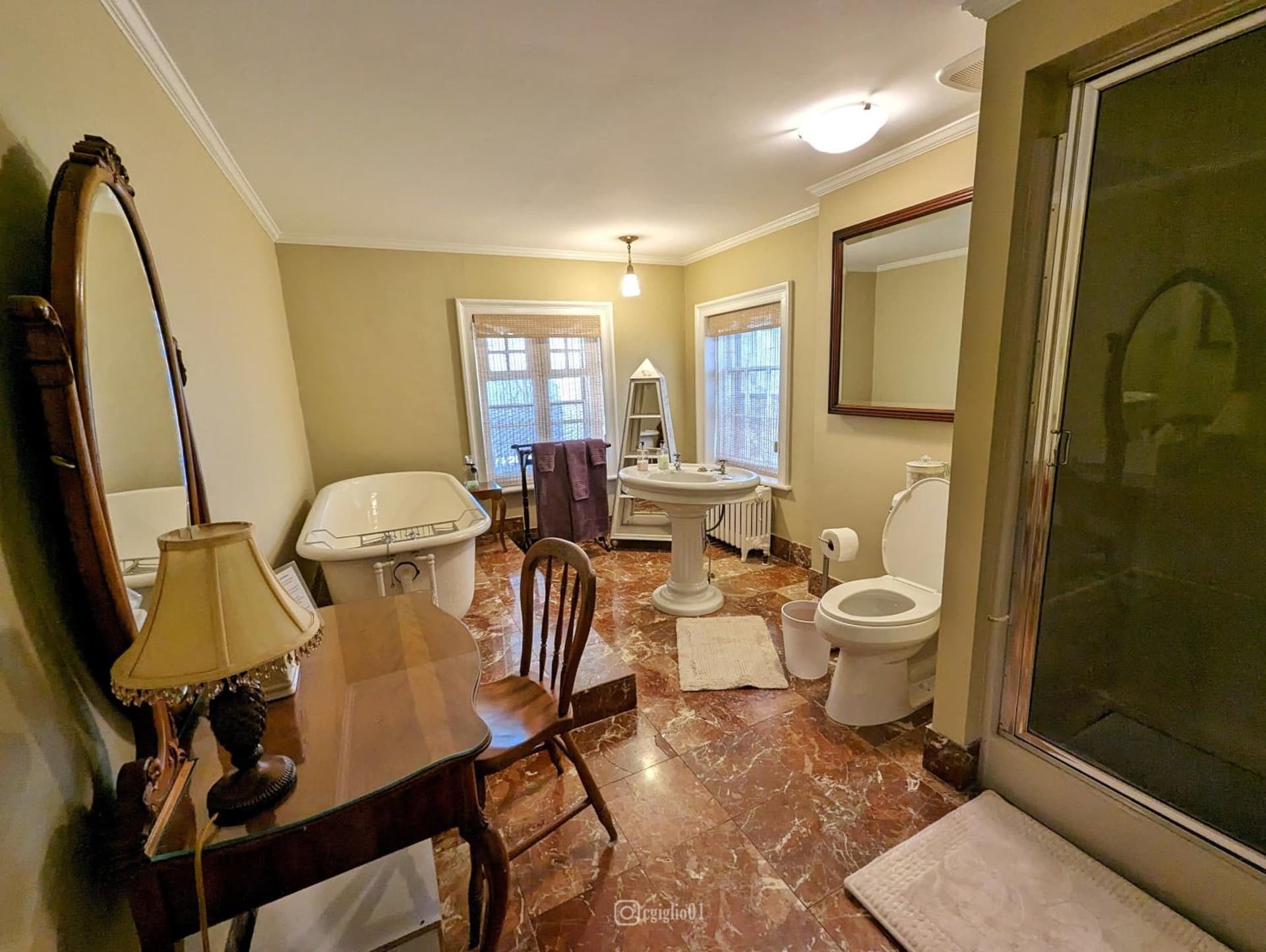 Cromwell Manor Inn gallery photo in Cornwall-on-Hudson, NY — image 21