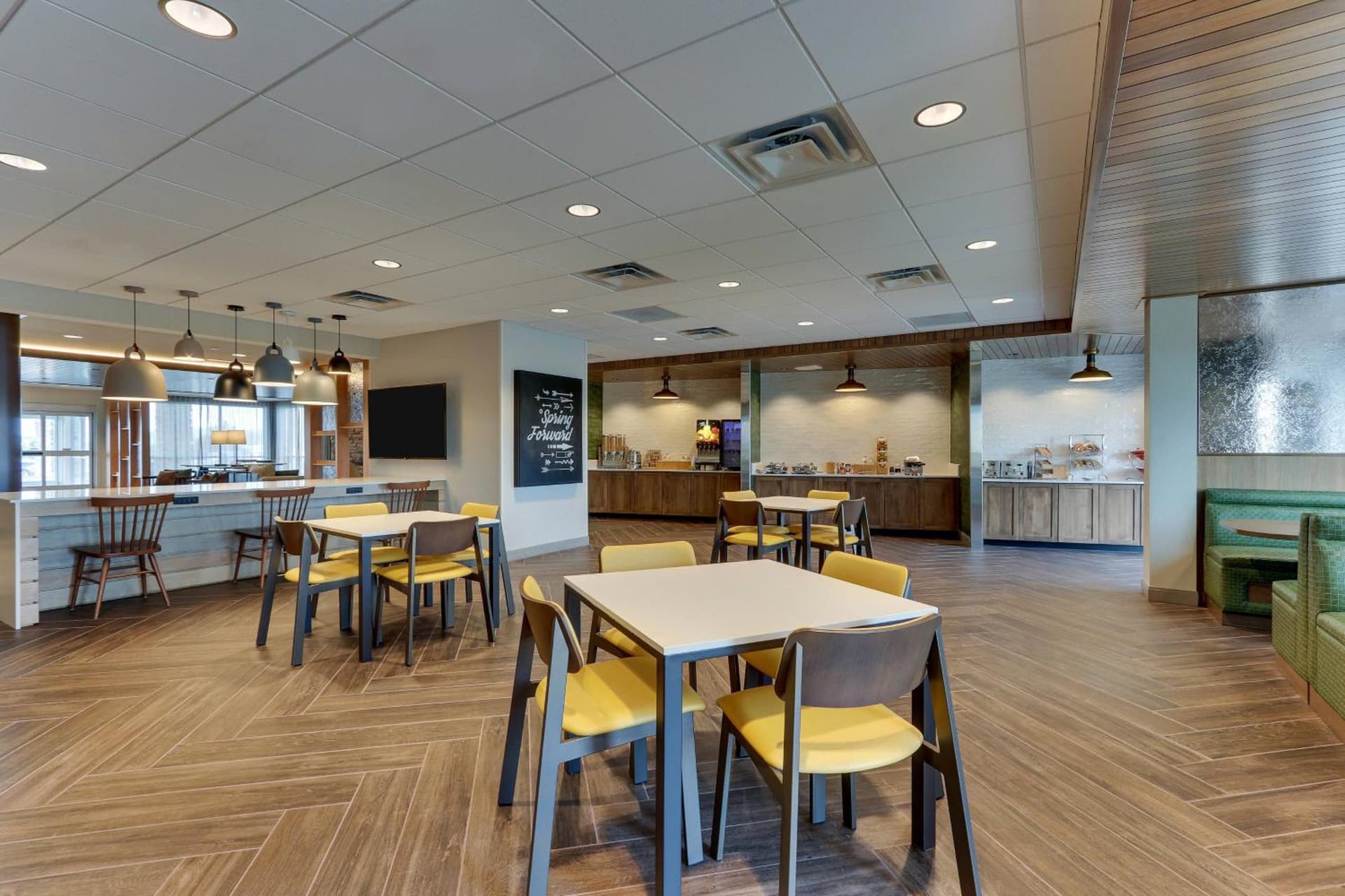Fairfield Inn & Suites Warsaw property views in Warsaw, IN — gallery photo 3