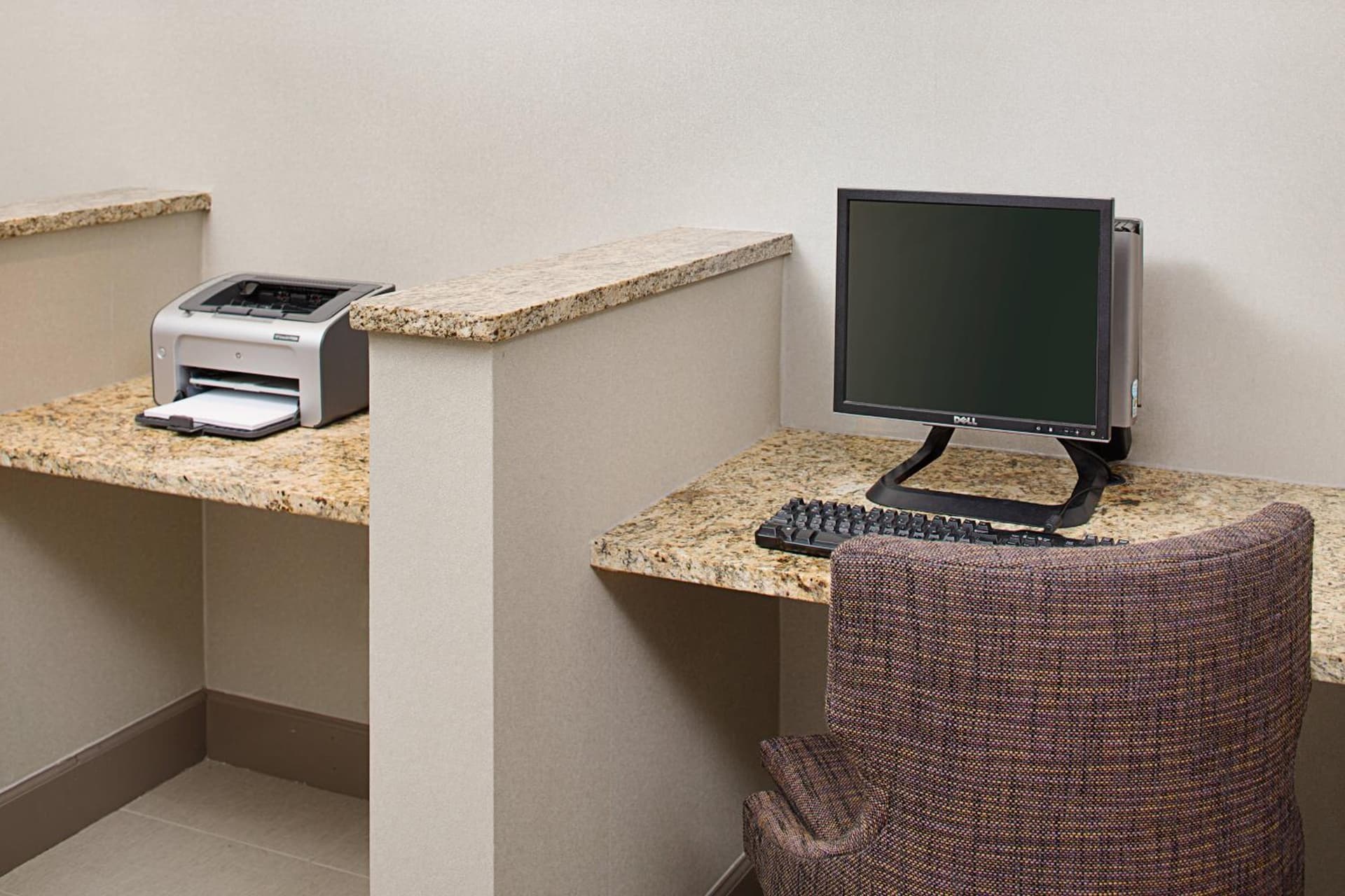Residence Inn by Marriott Detroit Livonia gallery photo in Livonia, MI — image 13