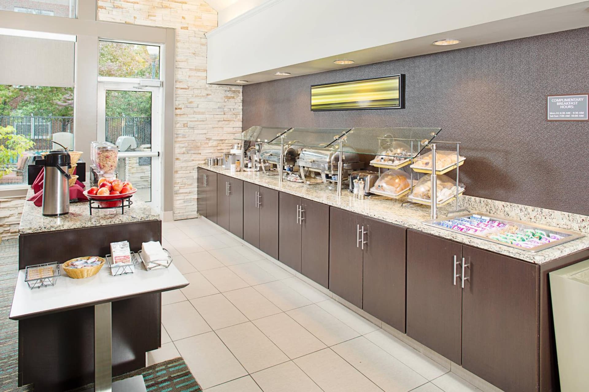 Residence Inn by Marriott Detroit Livonia gallery photo in Livonia, MI — image 5