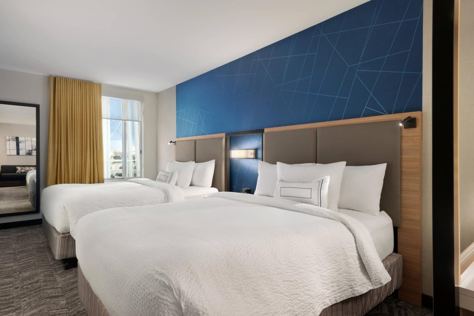 SpringHill Suites by Marriott Milwaukee West/Wauwatosa gallery photo in Wauwatosa, WI — image 4
