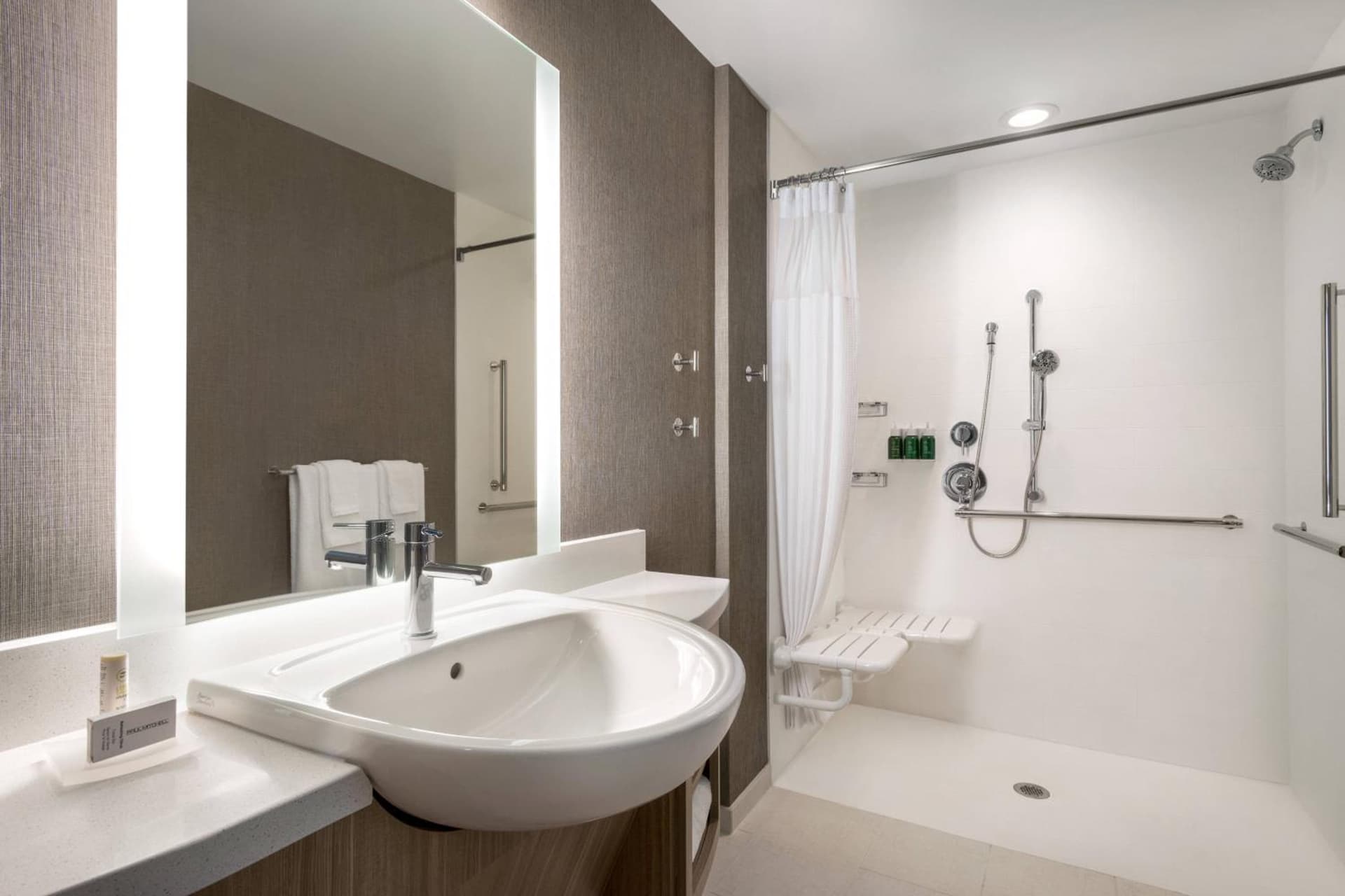 SpringHill Suites by Marriott Milwaukee West/Wauwatosa gallery photo in Wauwatosa, WI — image 20