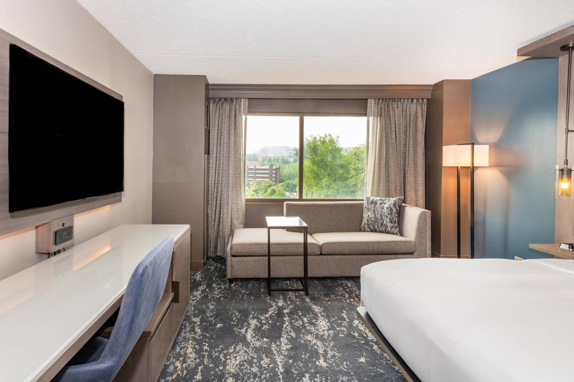 Pittsburgh Airport Marriott gallery photo in Robinson Township, PA — image 17