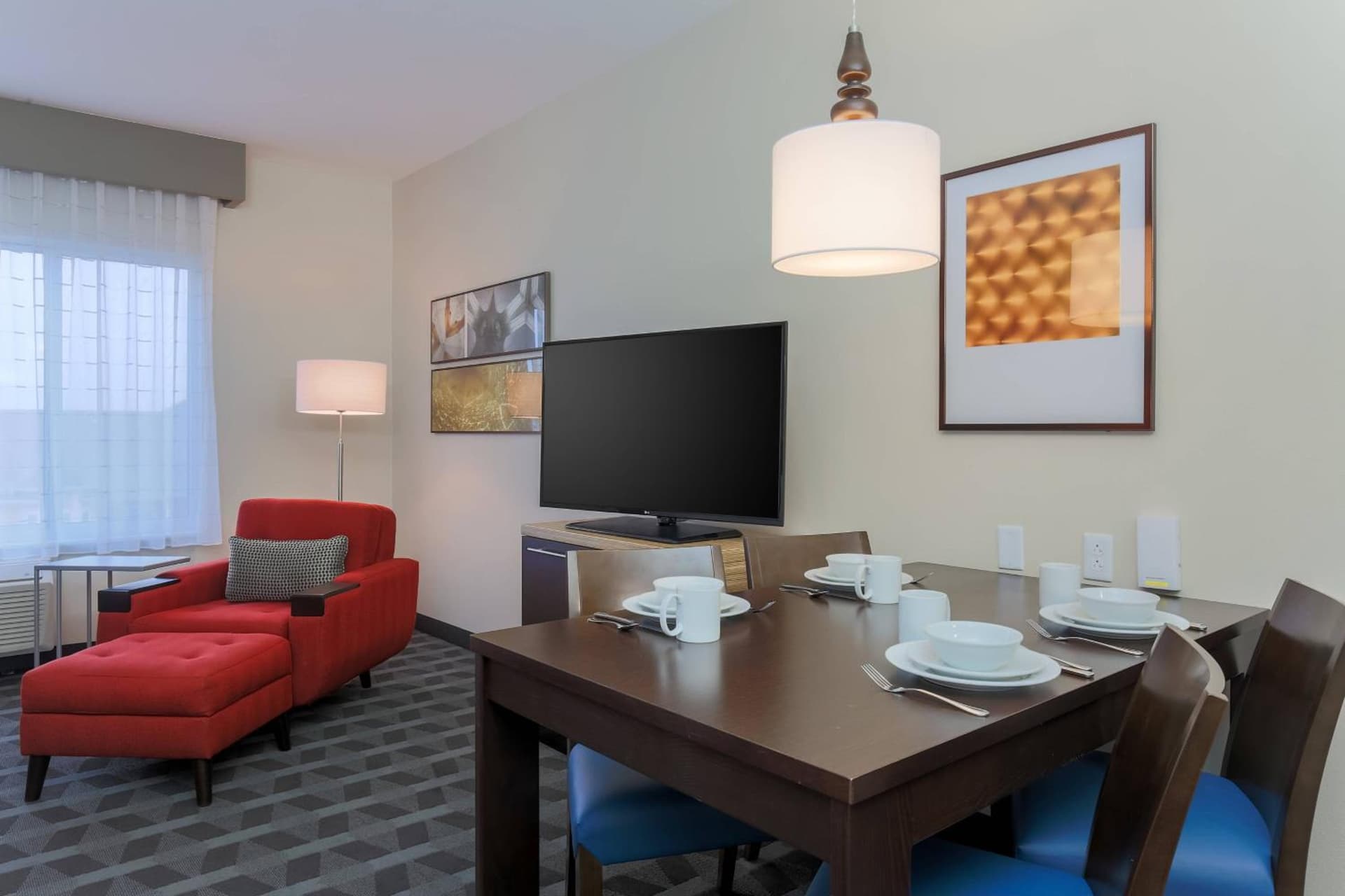 TownePlace Suites by Marriott McAllen Edinburg interior in Edinburg, TX — gallery photo 2