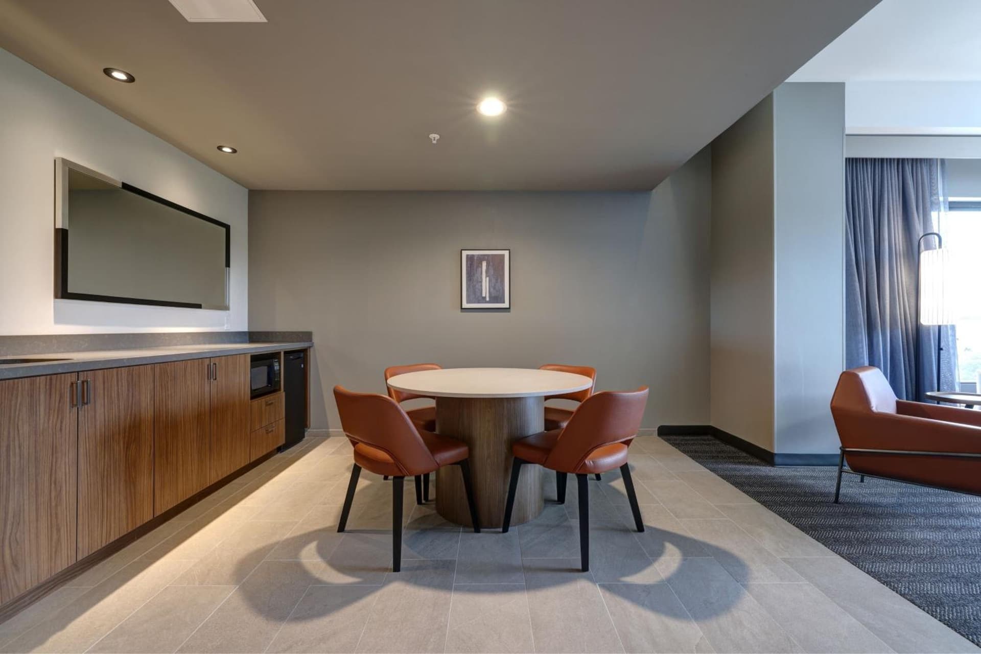 Courtyard by Marriott Iowa City University Heights gallery photo in Iowa City, IA — image 10