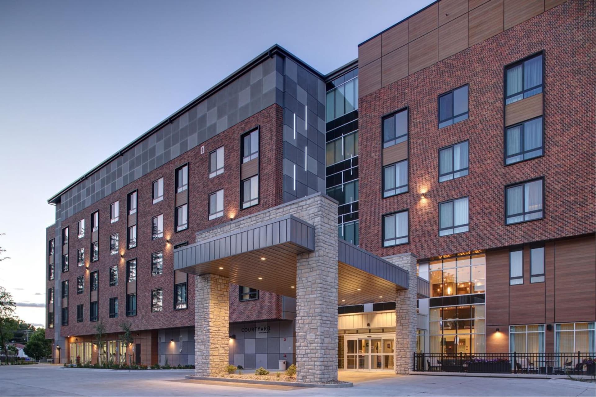 Courtyard by Marriott Iowa City University Heights property views in Iowa City, IA — gallery photo 3