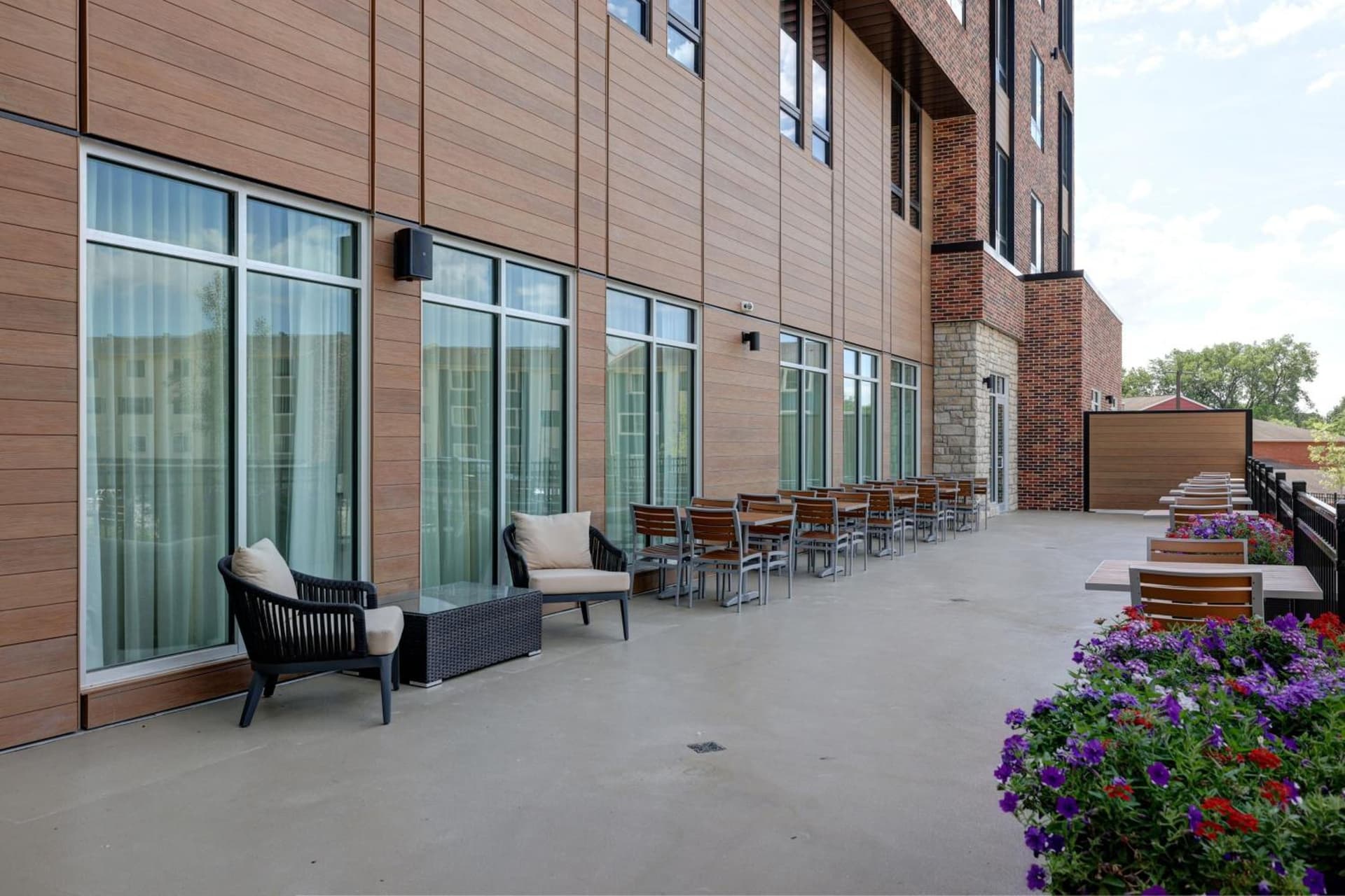 Courtyard by Marriott Iowa City University Heights gallery photo in Iowa City, IA — image 23