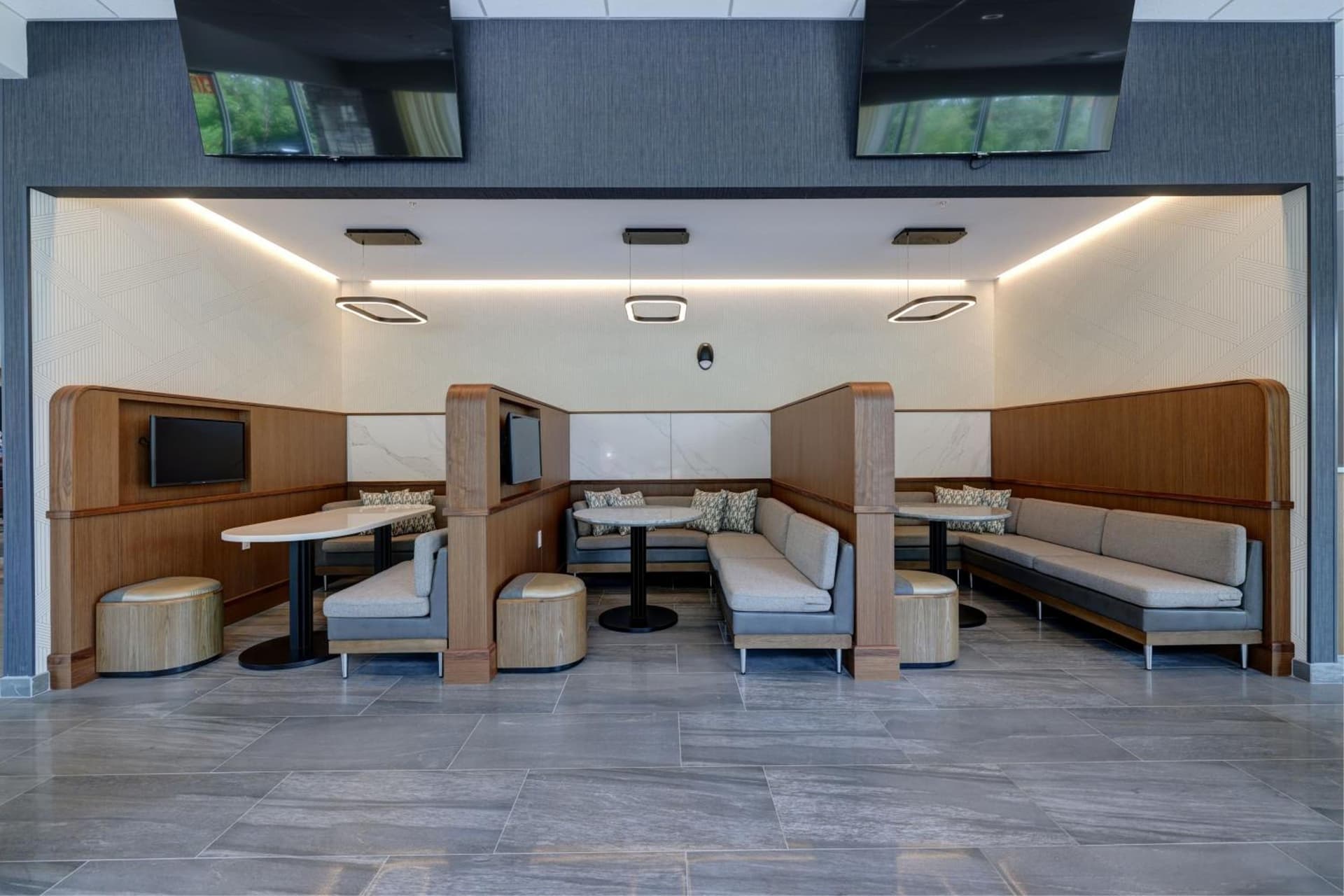 Courtyard by Marriott Iowa City University Heights gallery photo in Iowa City, IA — image 47