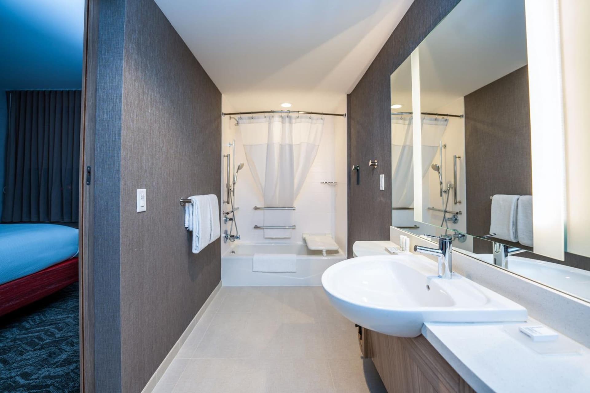 SpringHill Suites by Marriott Kenosha gallery photo in Kenosha, WI — image 62