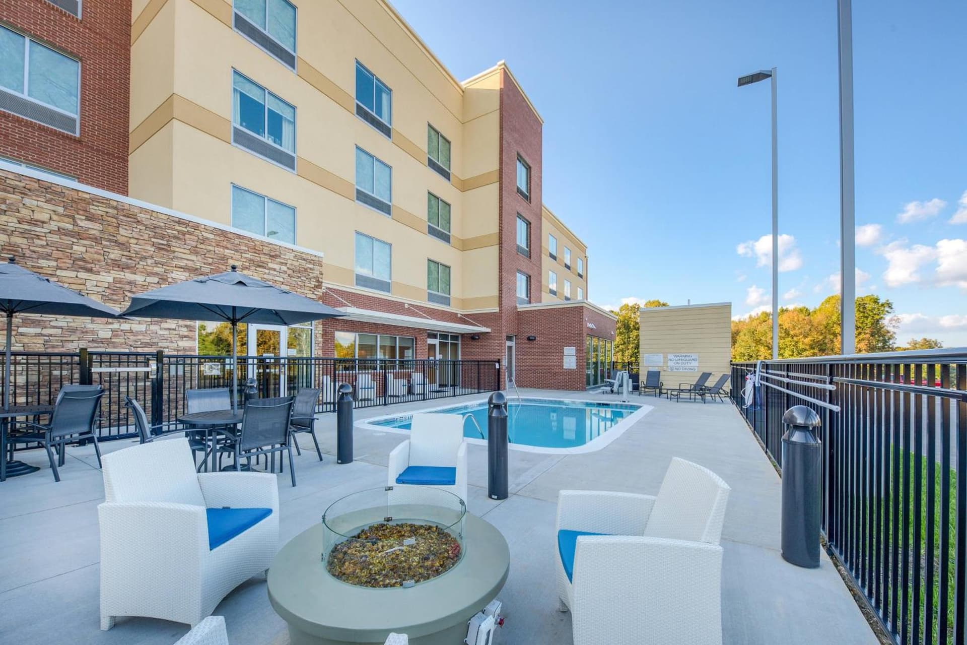 Fairfield Inn & Suites by Marriott Charlotte Belmont gallery photo in Belmont, NC — image 31