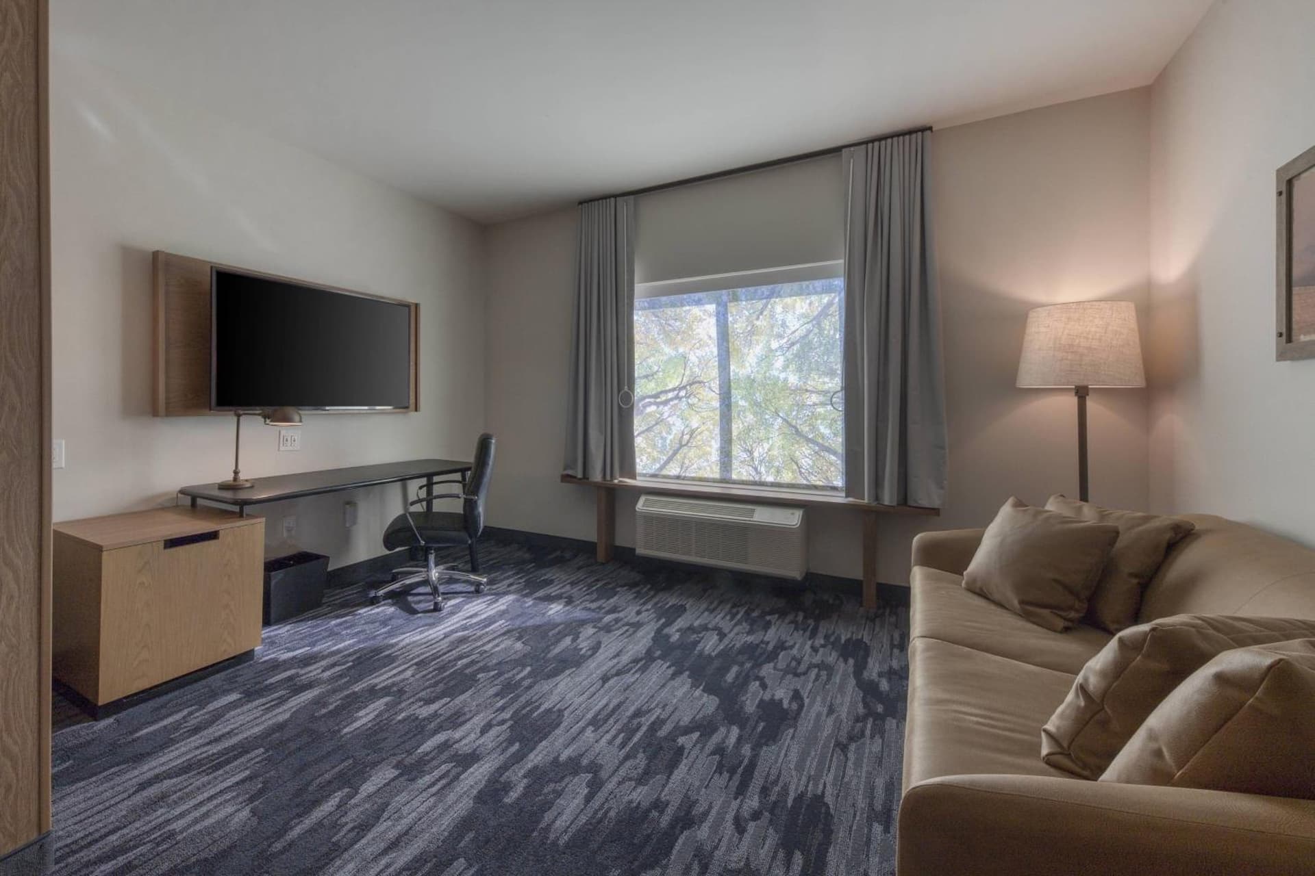 Fairfield Inn & Suites by Marriott Charlotte Belmont gallery photo in Belmont, NC — image 24
