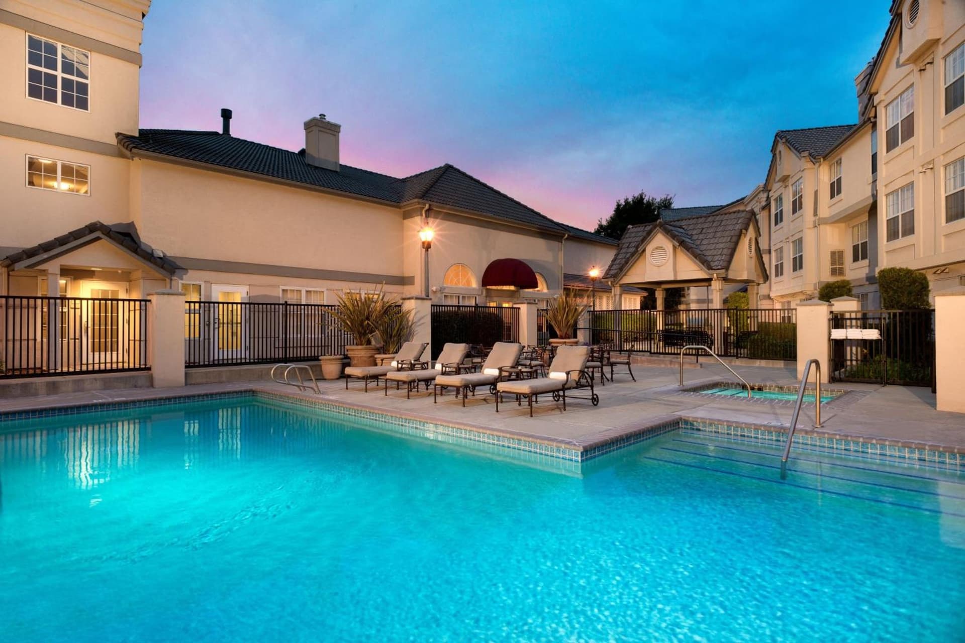 Residence Inn Pleasanton interior in Pleasanton, CA — gallery photo 2