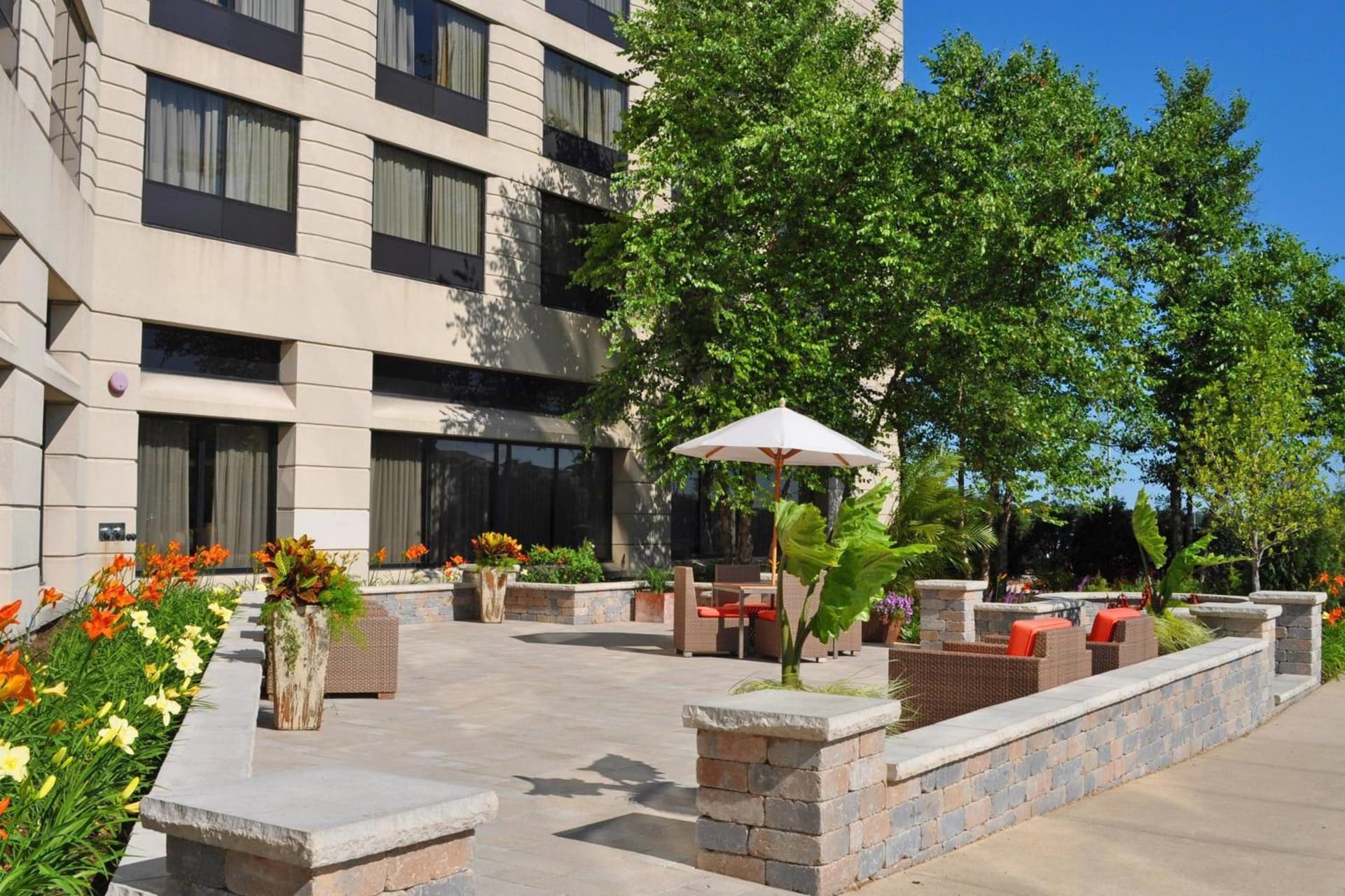 Chicago Marriott Naperville interior in Naperville, IL — gallery photo 2