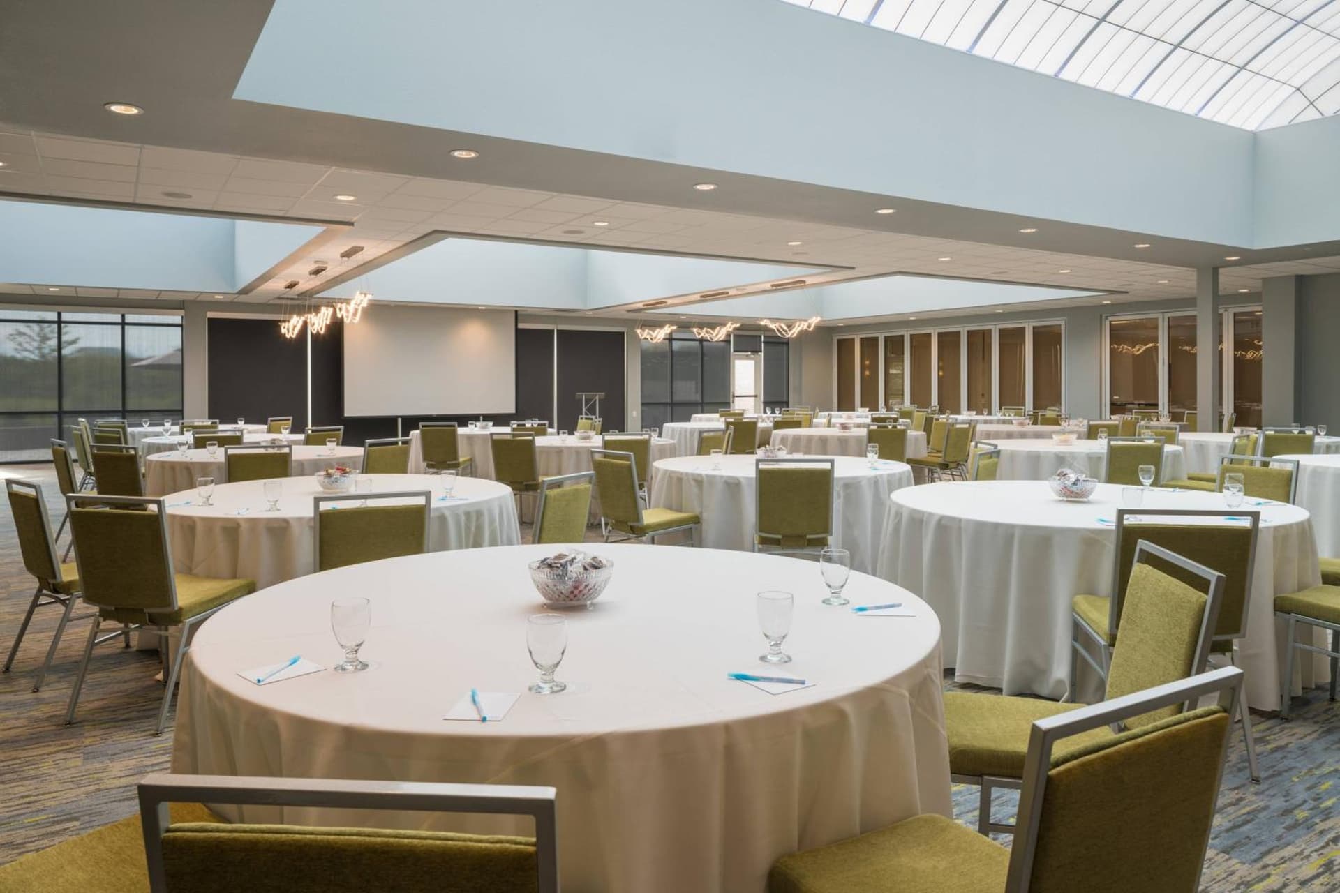 Fairfield Inn & Suites by Marriott Chicago Schaumburg gallery photo in Schaumburg, IL — image 23