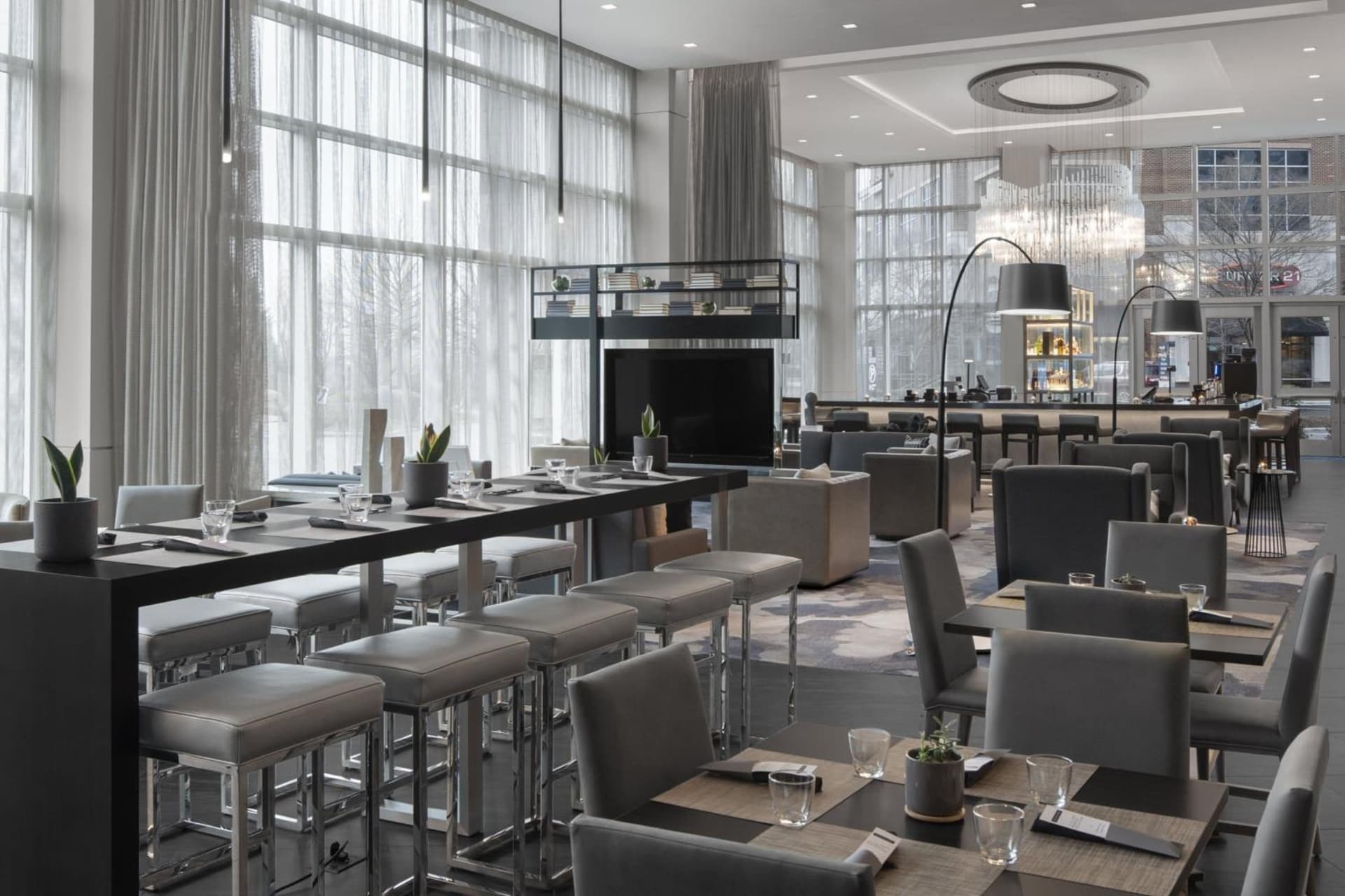 AC Hotel by Marriott Charlotte Ballantyne gallery photo in Charlotte, NC — image 4
