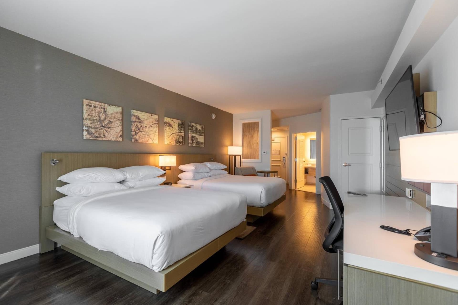 Delta Hotels by Marriott Raleigh-Durham at Research Triangle Park gallery photo in Durham, NC — image 10