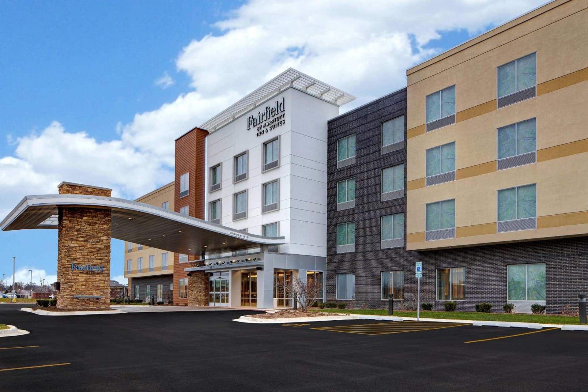 Fairfield Inn & Suites by Marriott Chicago Bolingbrook — hotel in Bolingbrook, Illinois